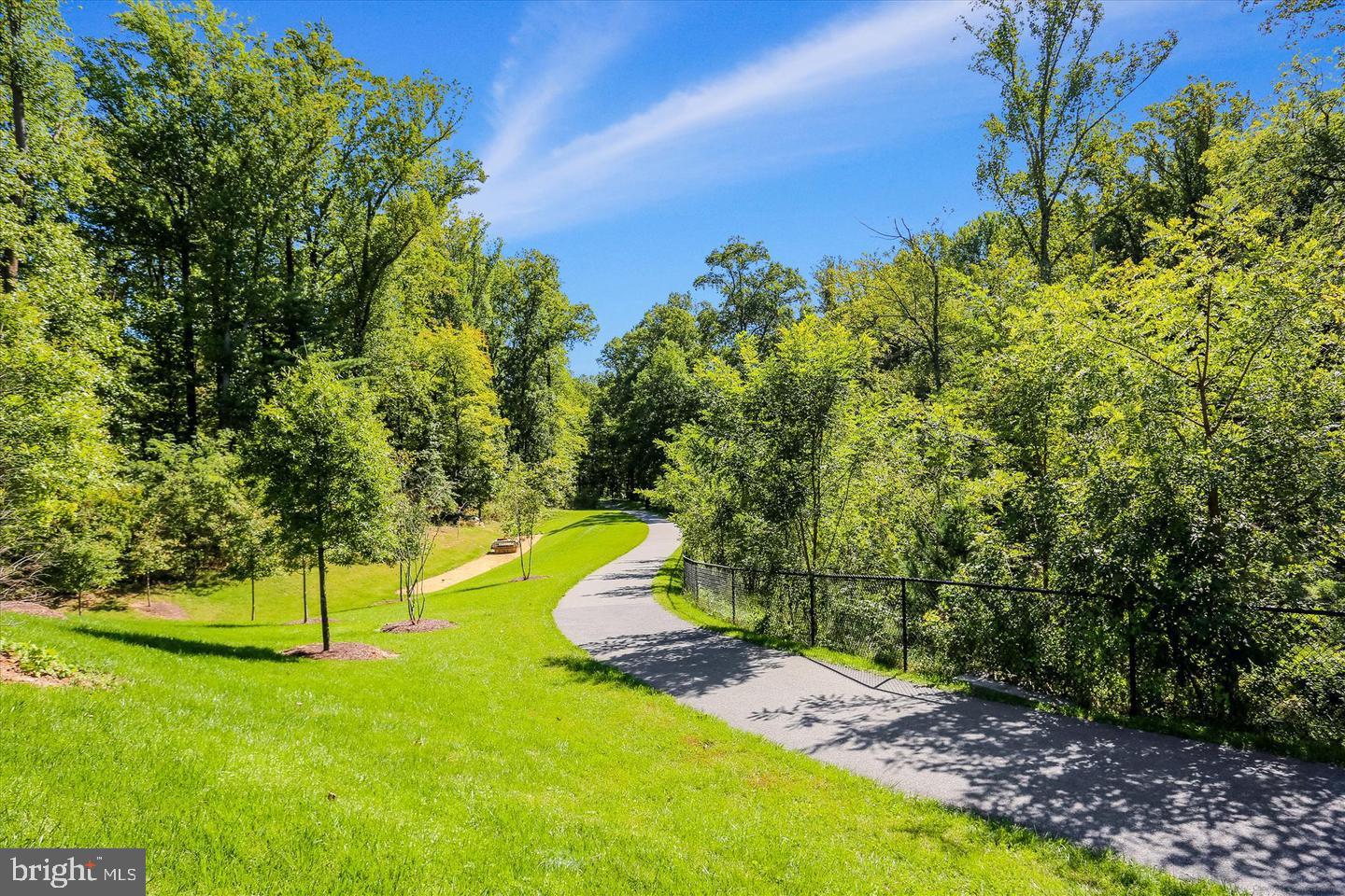 GATEWAY COMMONS - Residential Lease