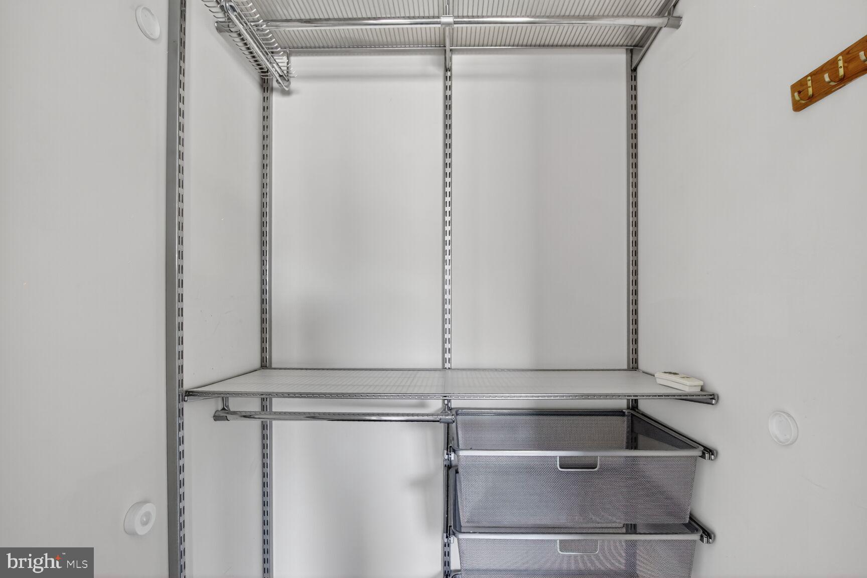 GATEWAY COMMONS - Residential Lease