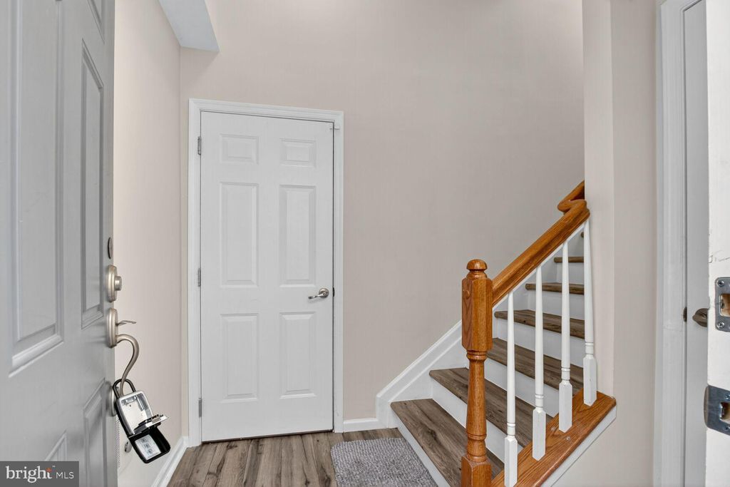 Photo of 13412 Bluebeard Terrace #3276, CLARKSBURG, MD 20871 (MLS # MDMC2204020)