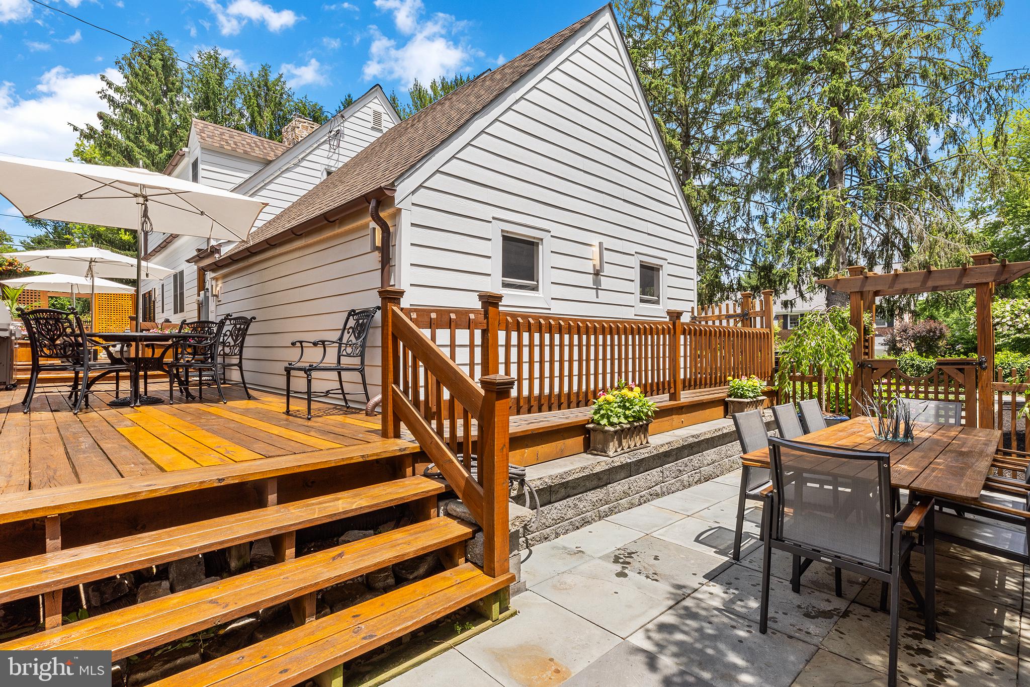 DUNN HILL - Residential