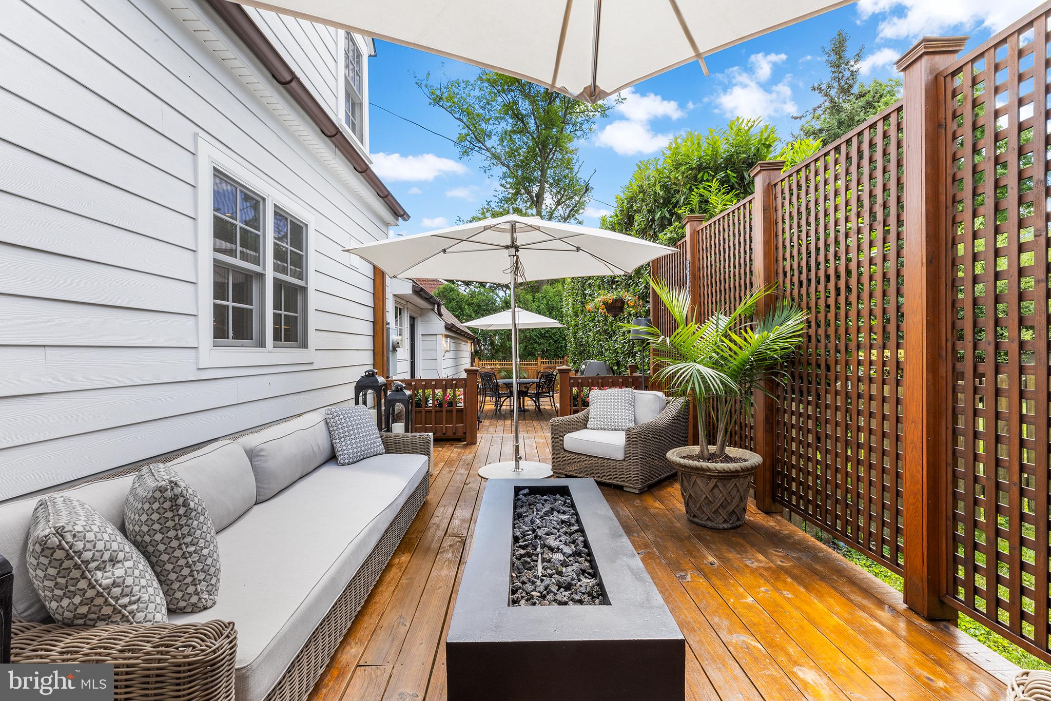 DUNN HILL - Residential