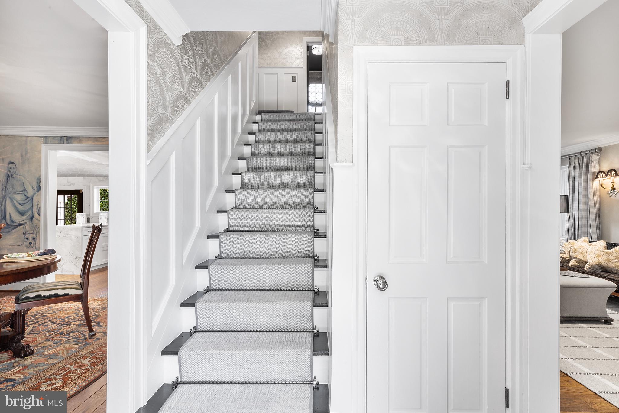 DUNN HILL - Residential