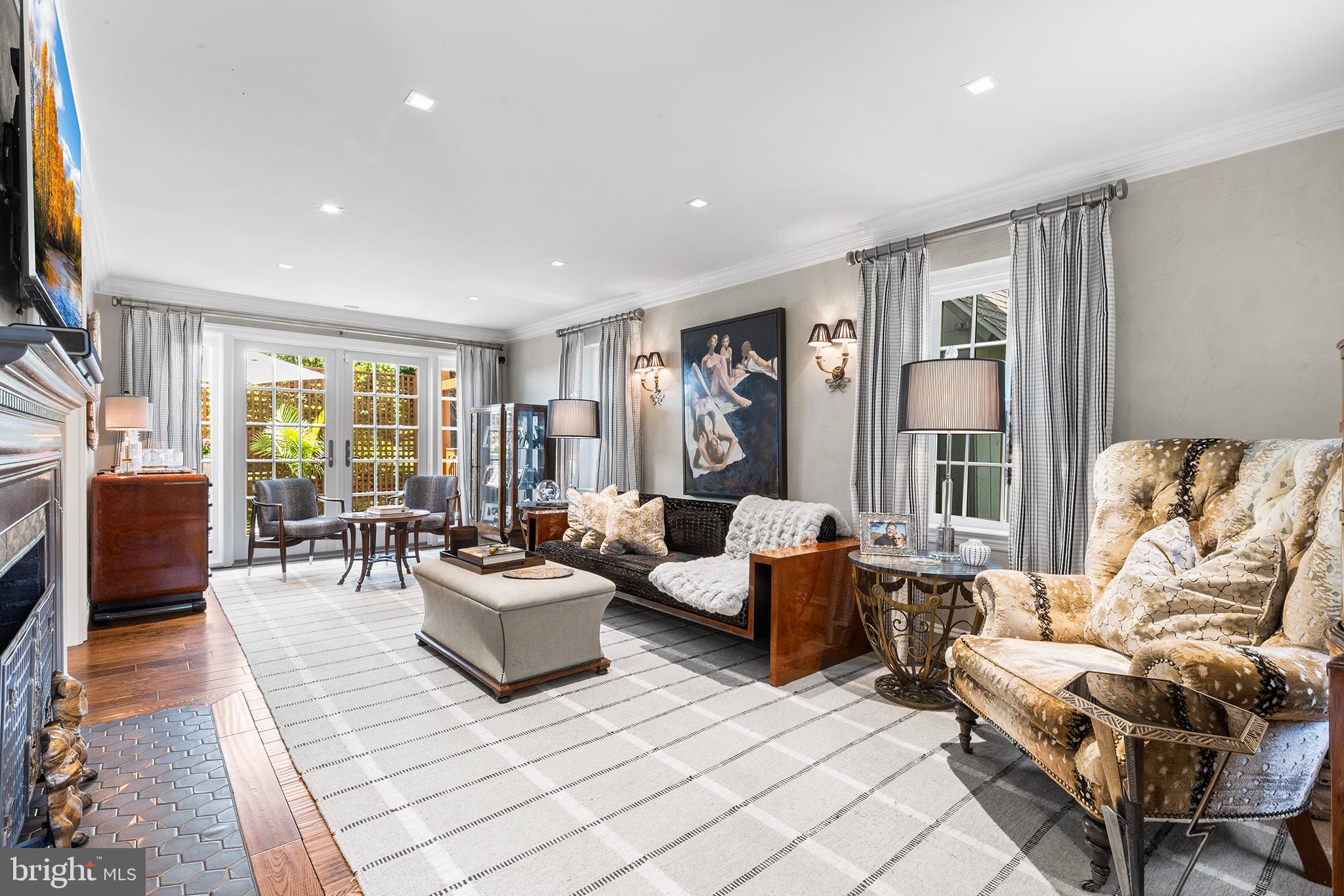 DUNN HILL - Residential