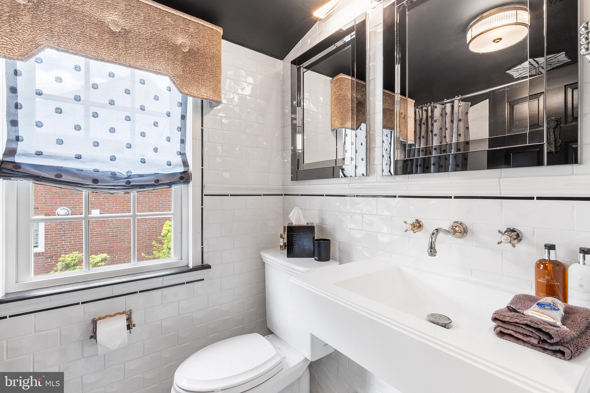 DUNN HILL - Residential