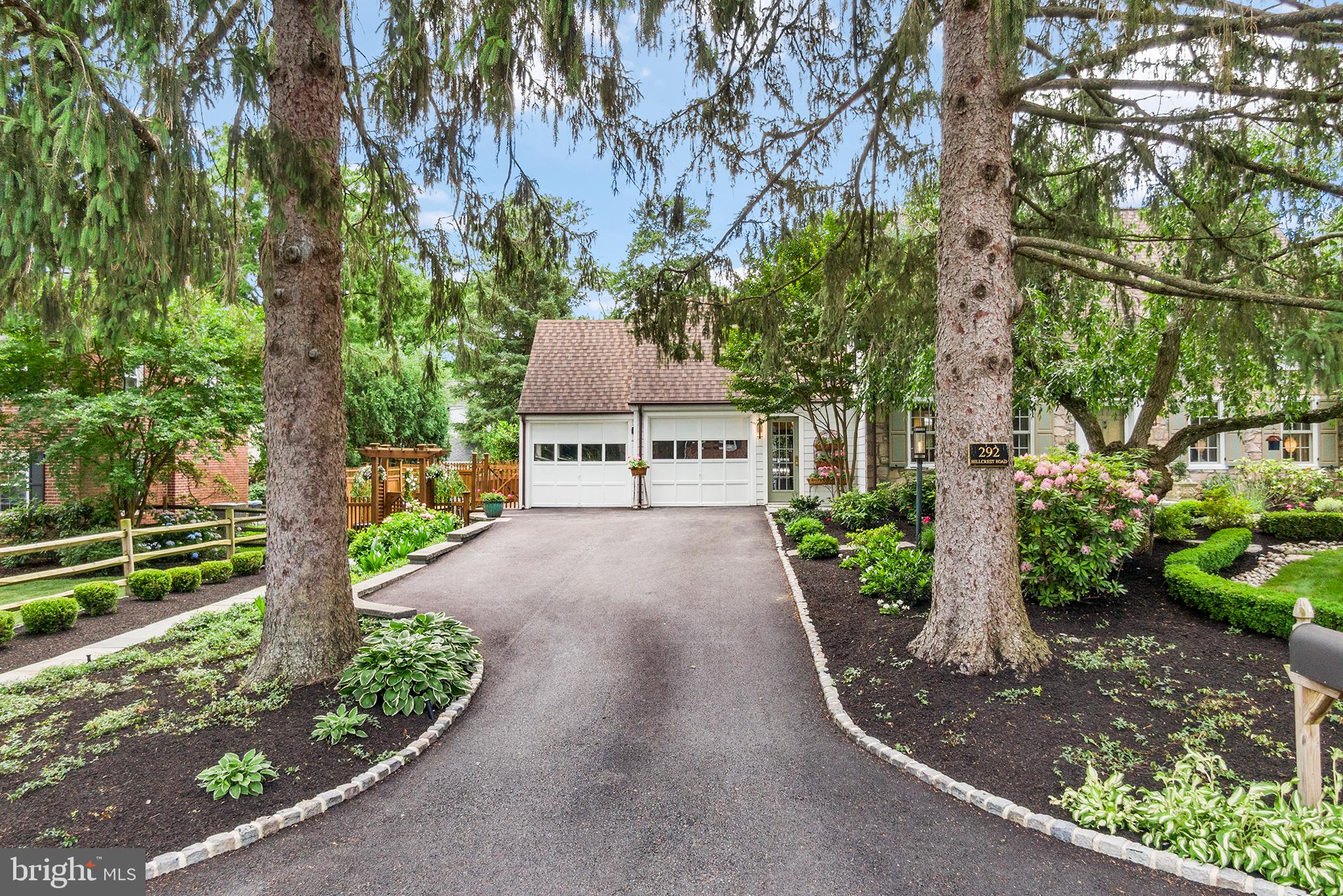 DUNN HILL - Residential