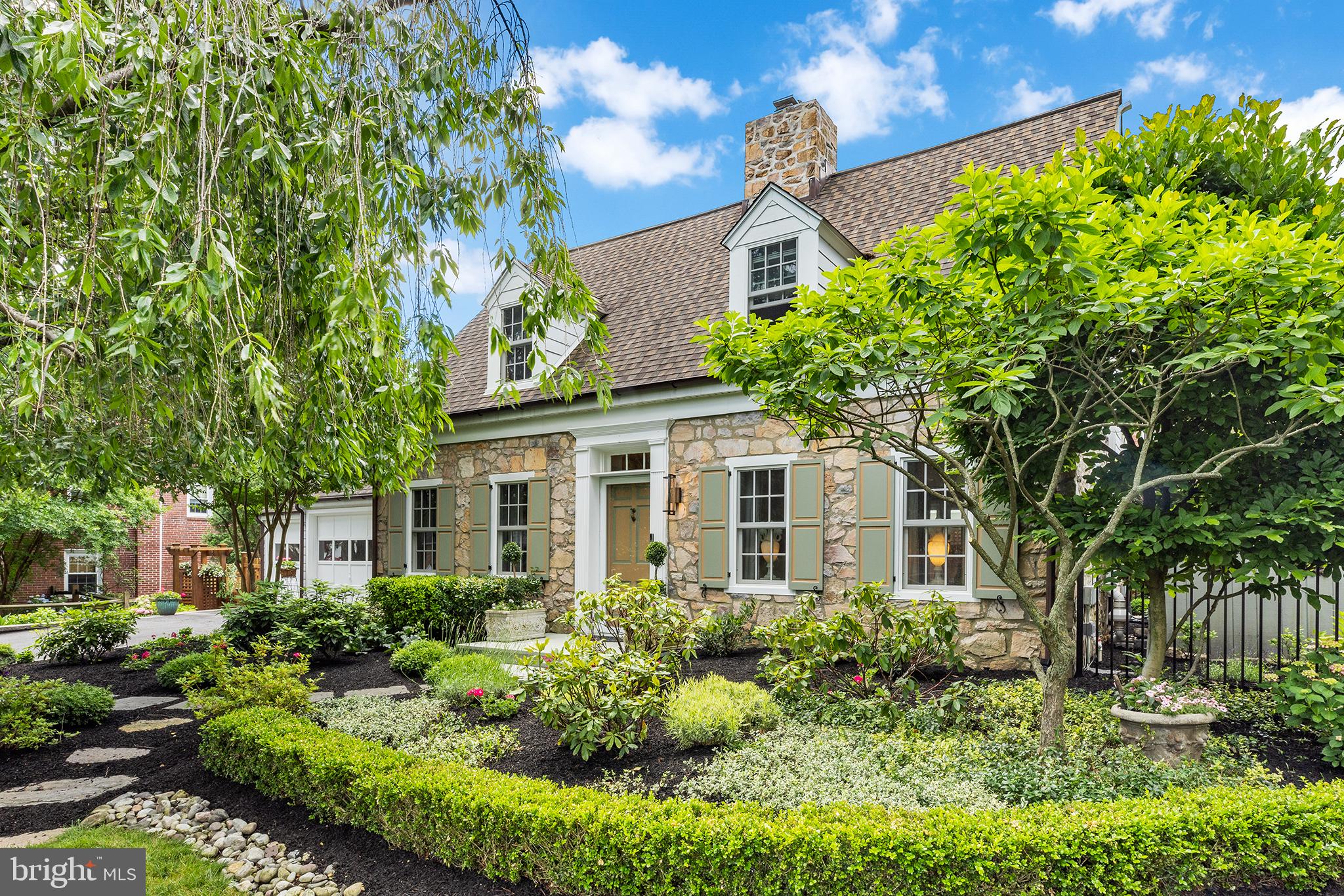 DUNN HILL - Residential