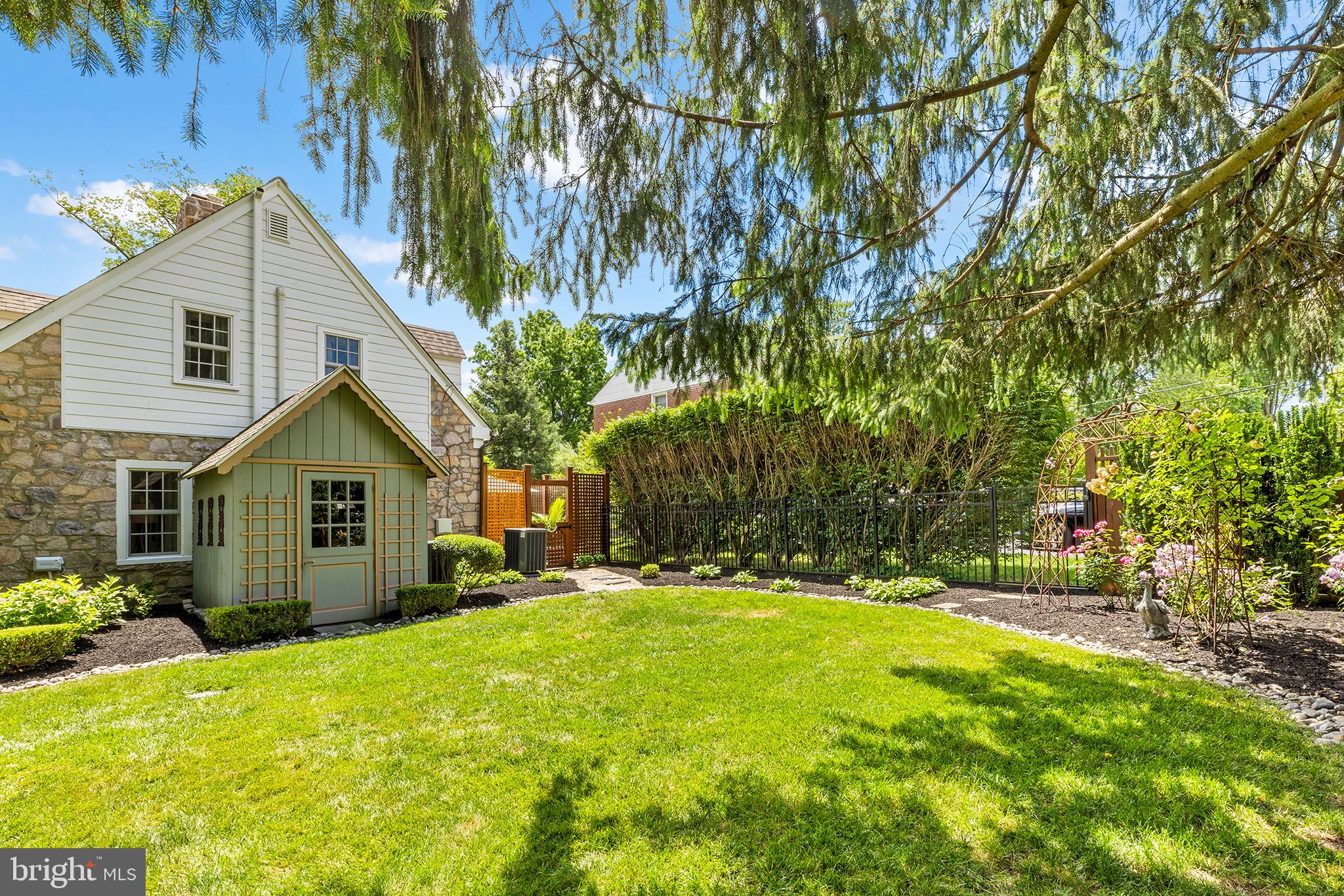 DUNN HILL - Residential