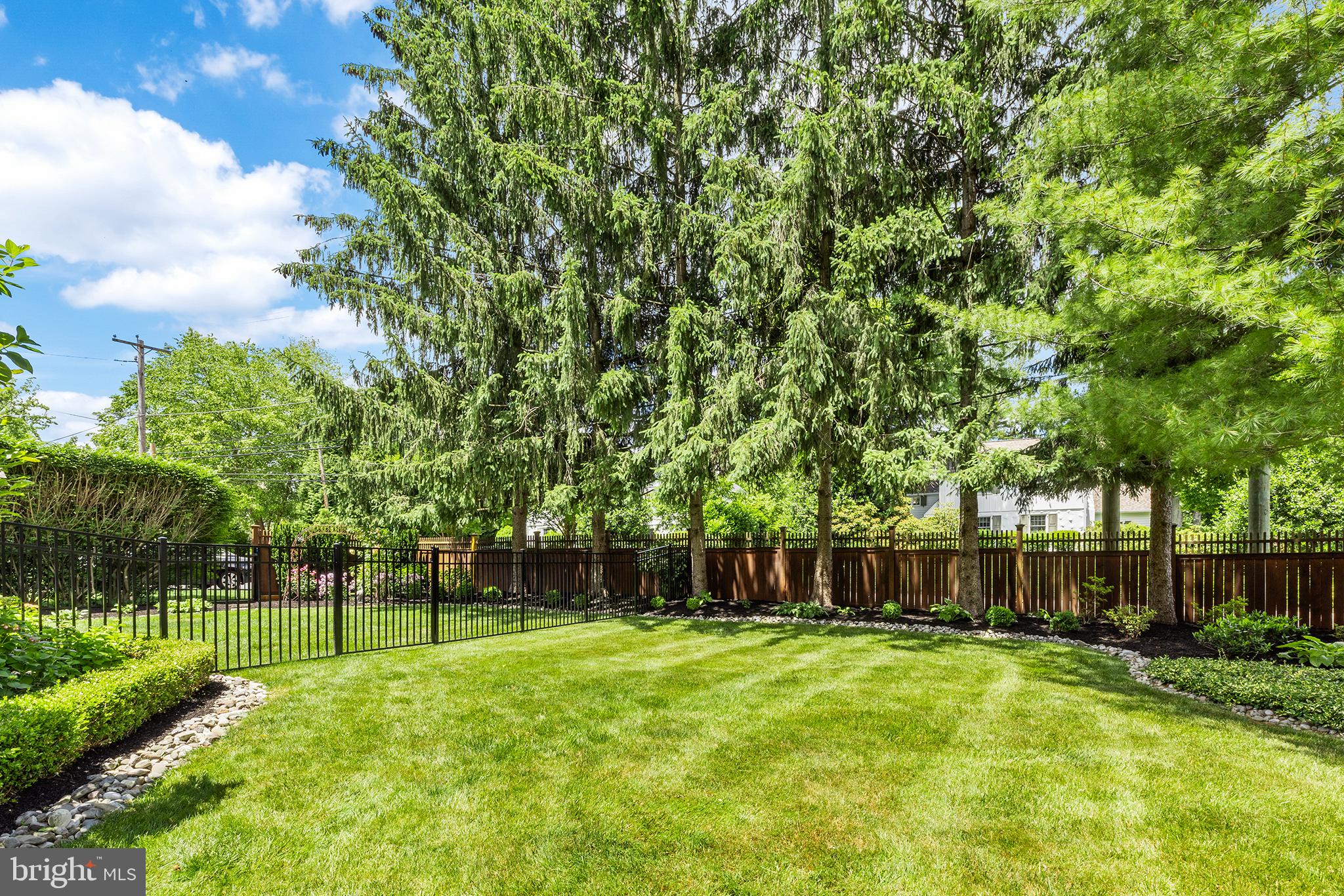 DUNN HILL - Residential