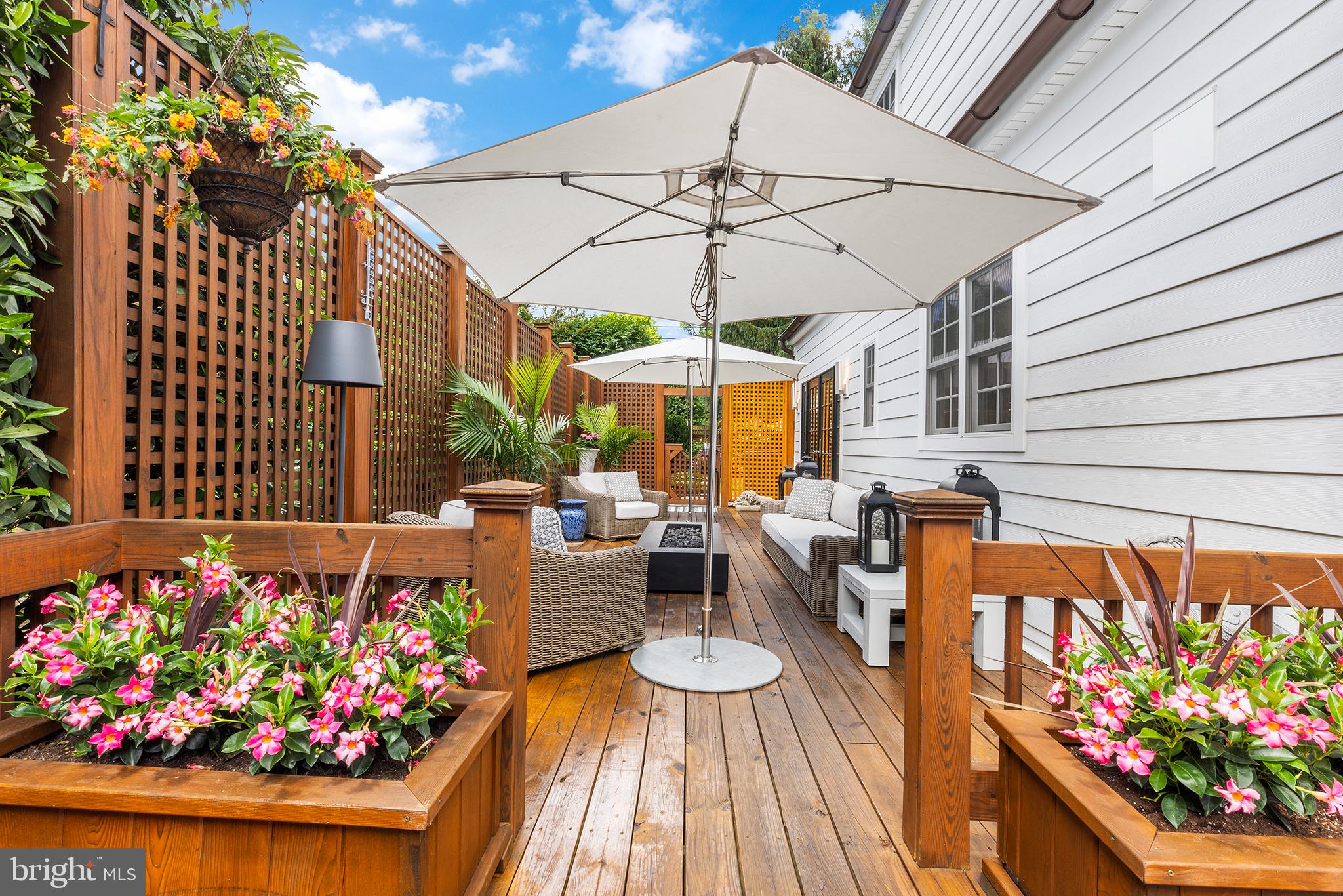 DUNN HILL - Residential