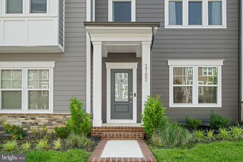 1783 HICKORY WOODS ROAD DUMFRIES VA 22026