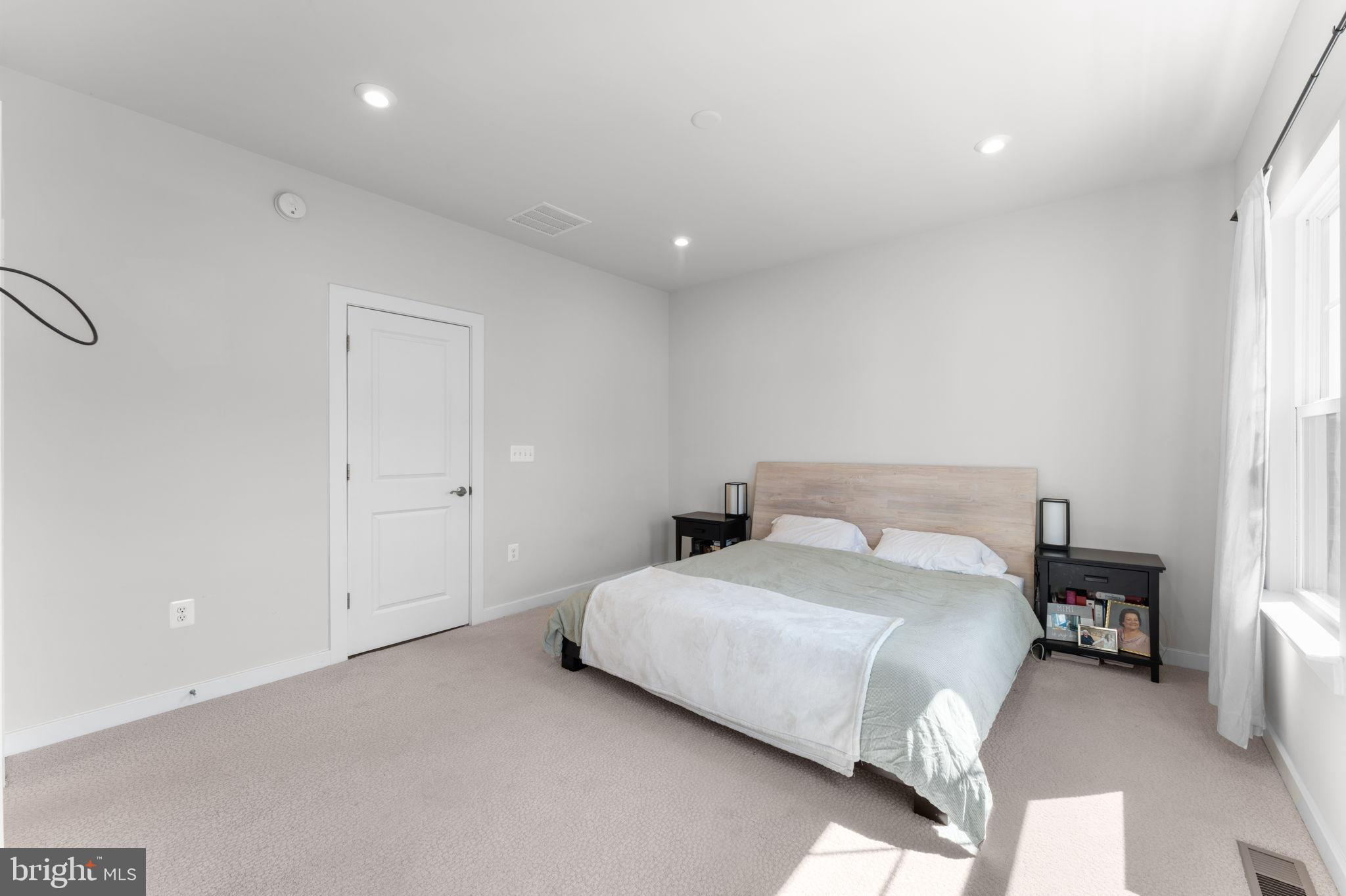 POTOMAC SHORES - Residential