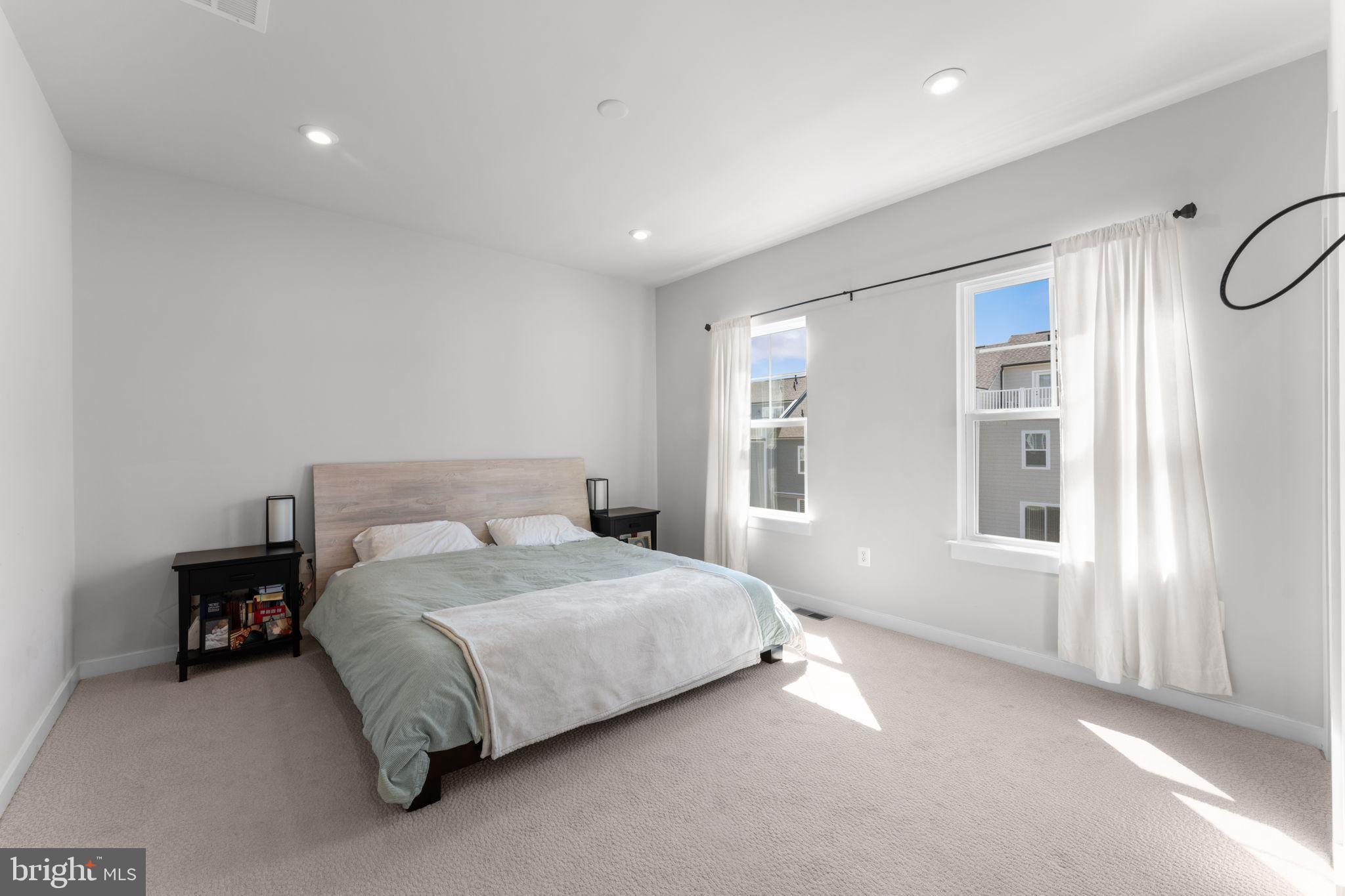 POTOMAC SHORES - Residential