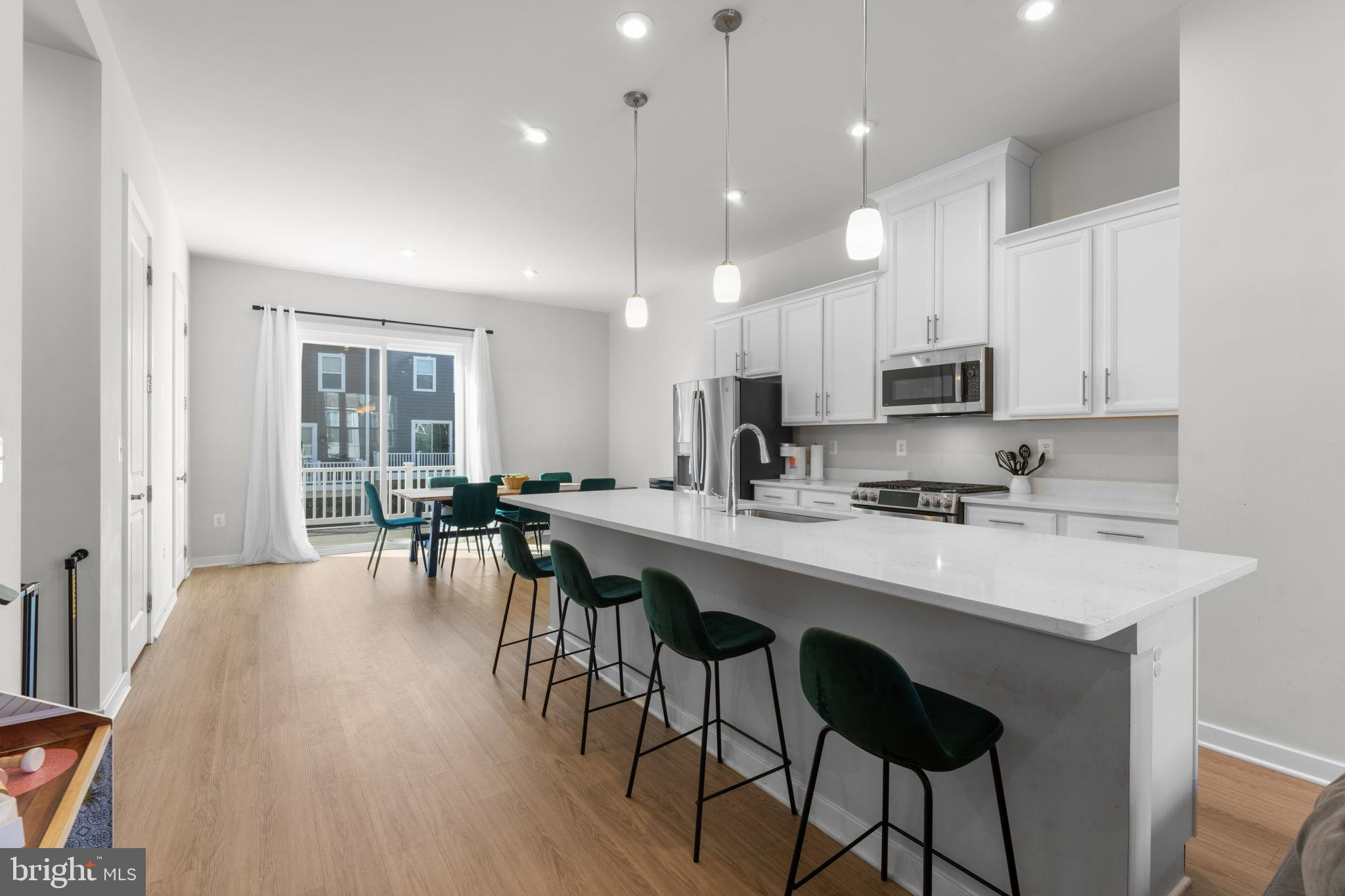 POTOMAC SHORES - Residential