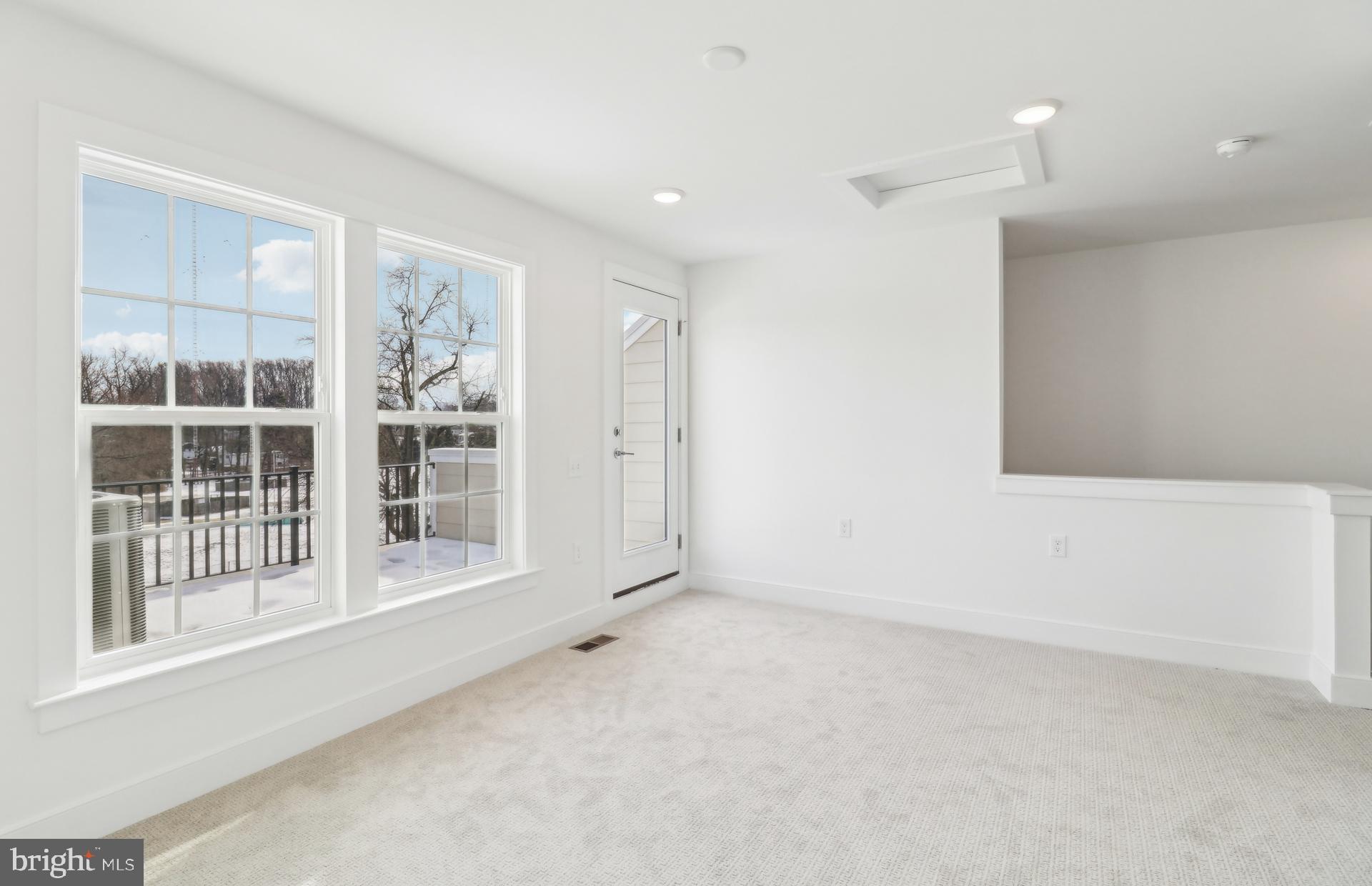 OVERLOOK AT FAIRFAX BOULEVARD - Residential