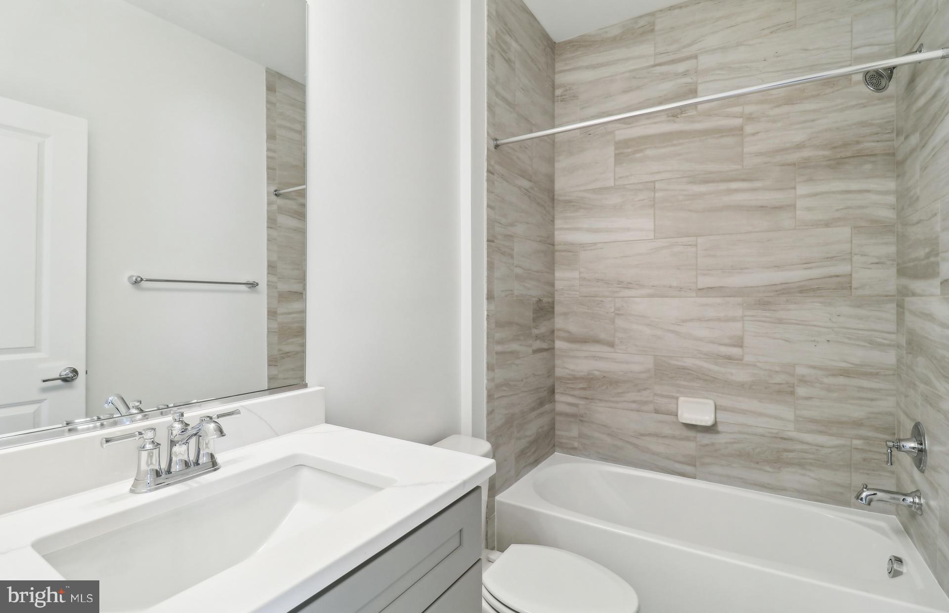 OVERLOOK AT FAIRFAX BOULEVARD - Residential