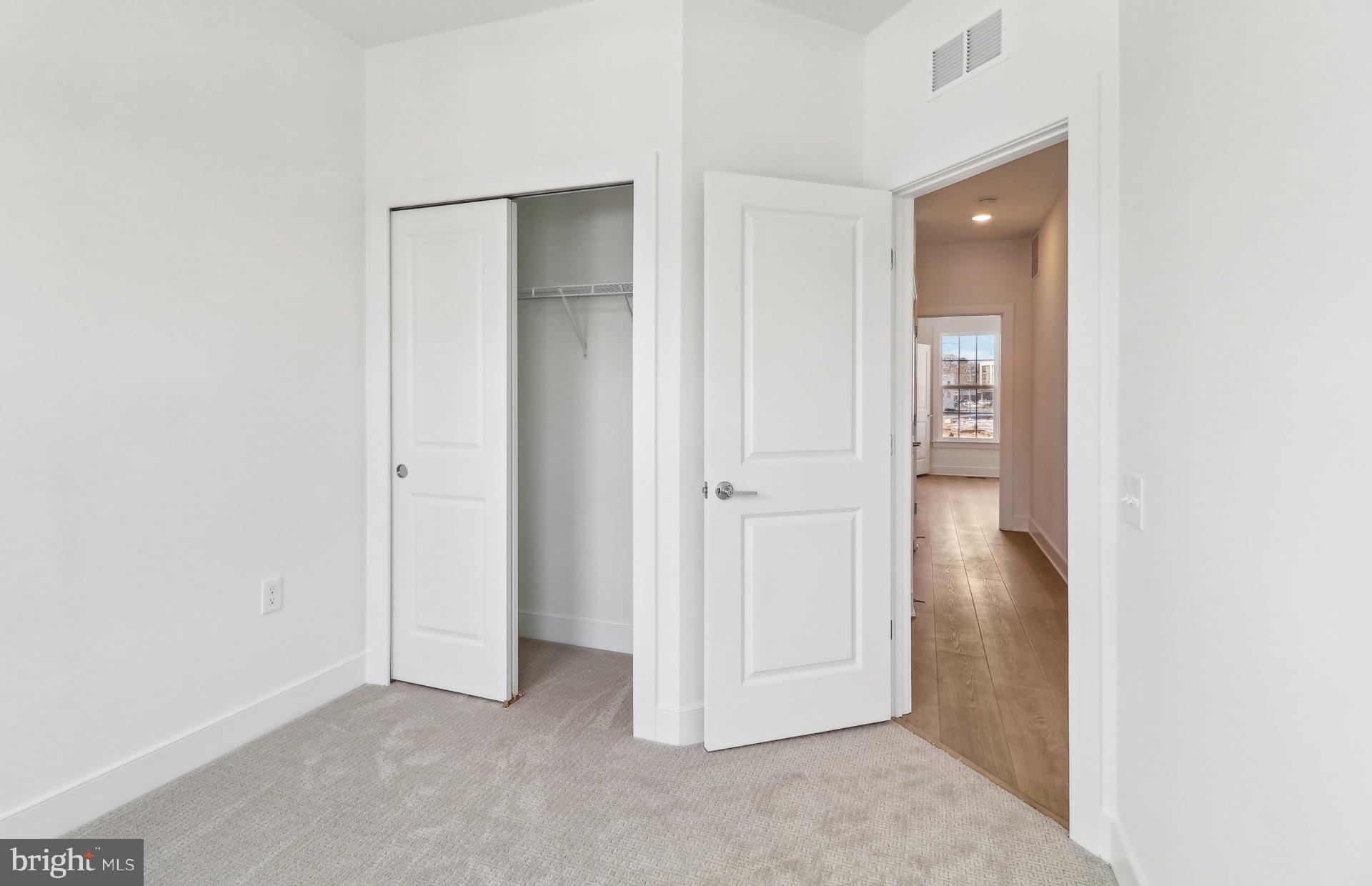 OVERLOOK AT FAIRFAX BOULEVARD - Residential