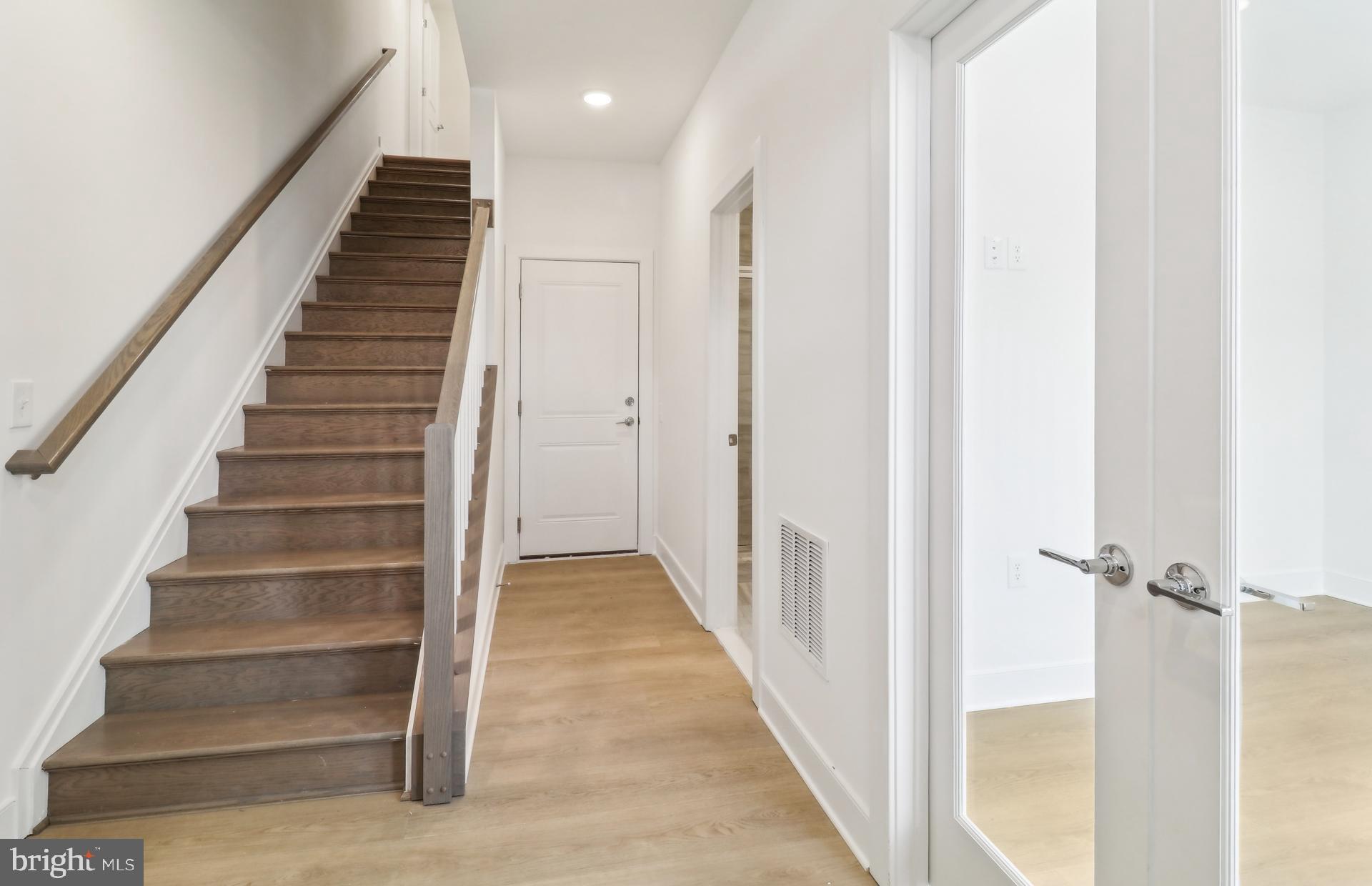 OVERLOOK AT FAIRFAX BOULEVARD - Residential