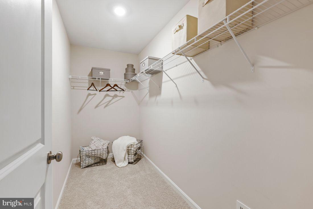 RED HILL - Residential