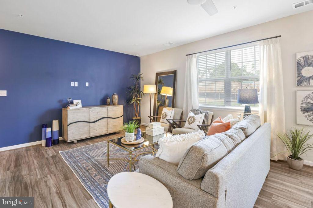 RED HILL - Residential