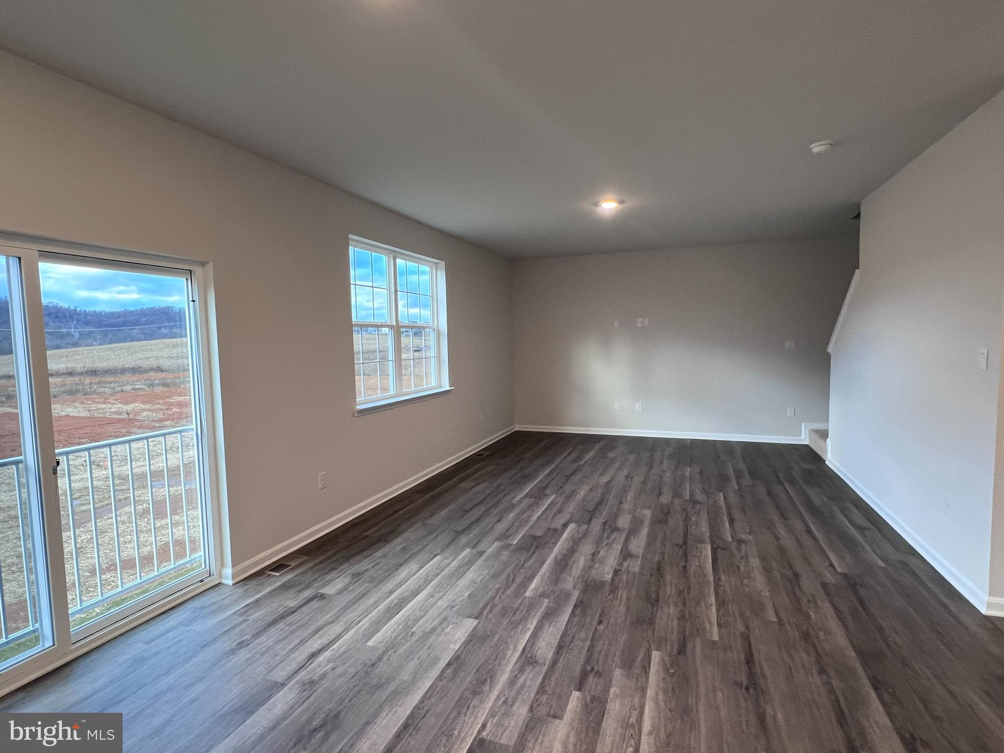 RED HILL - Residential