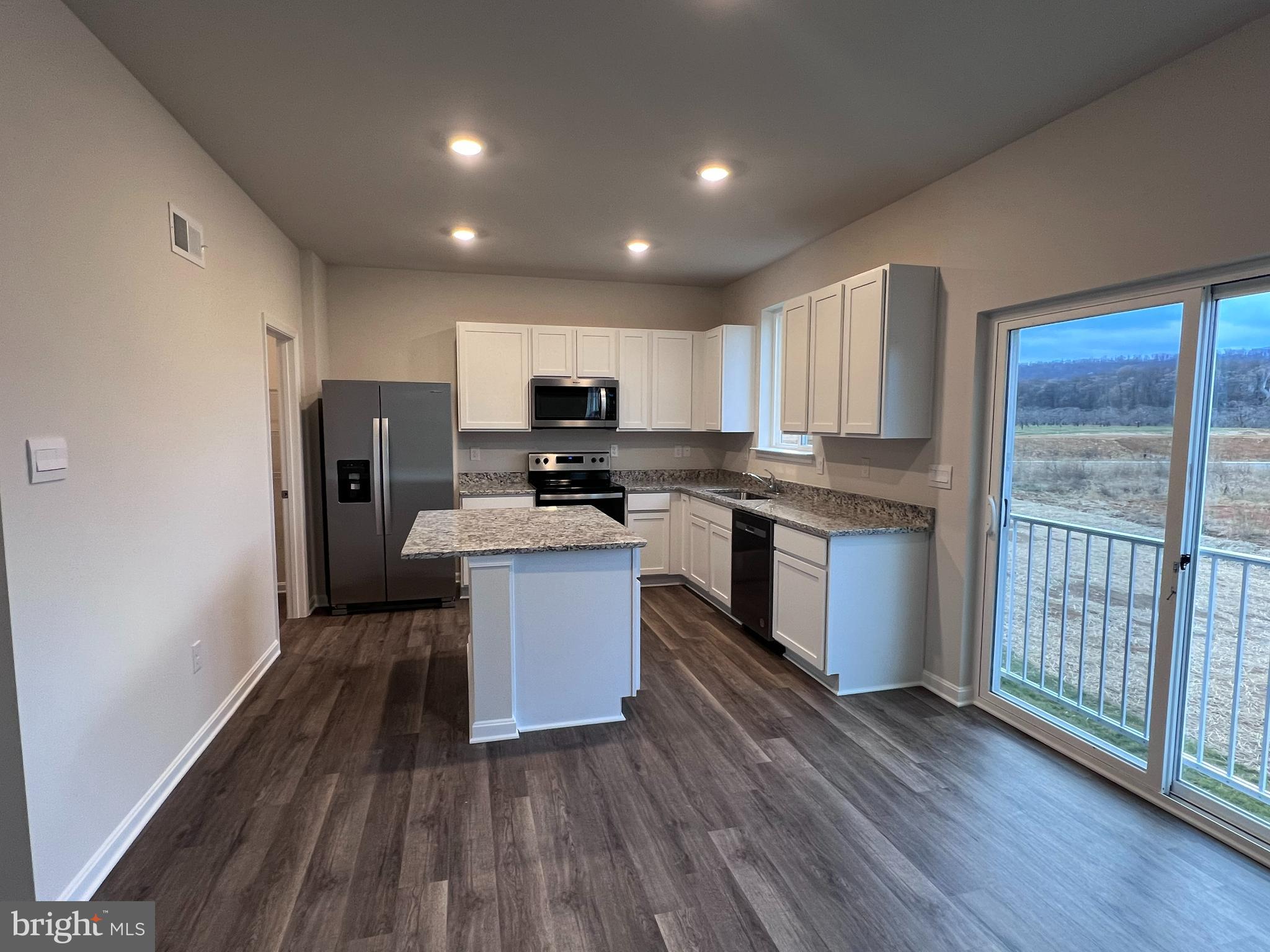 RED HILL - Residential