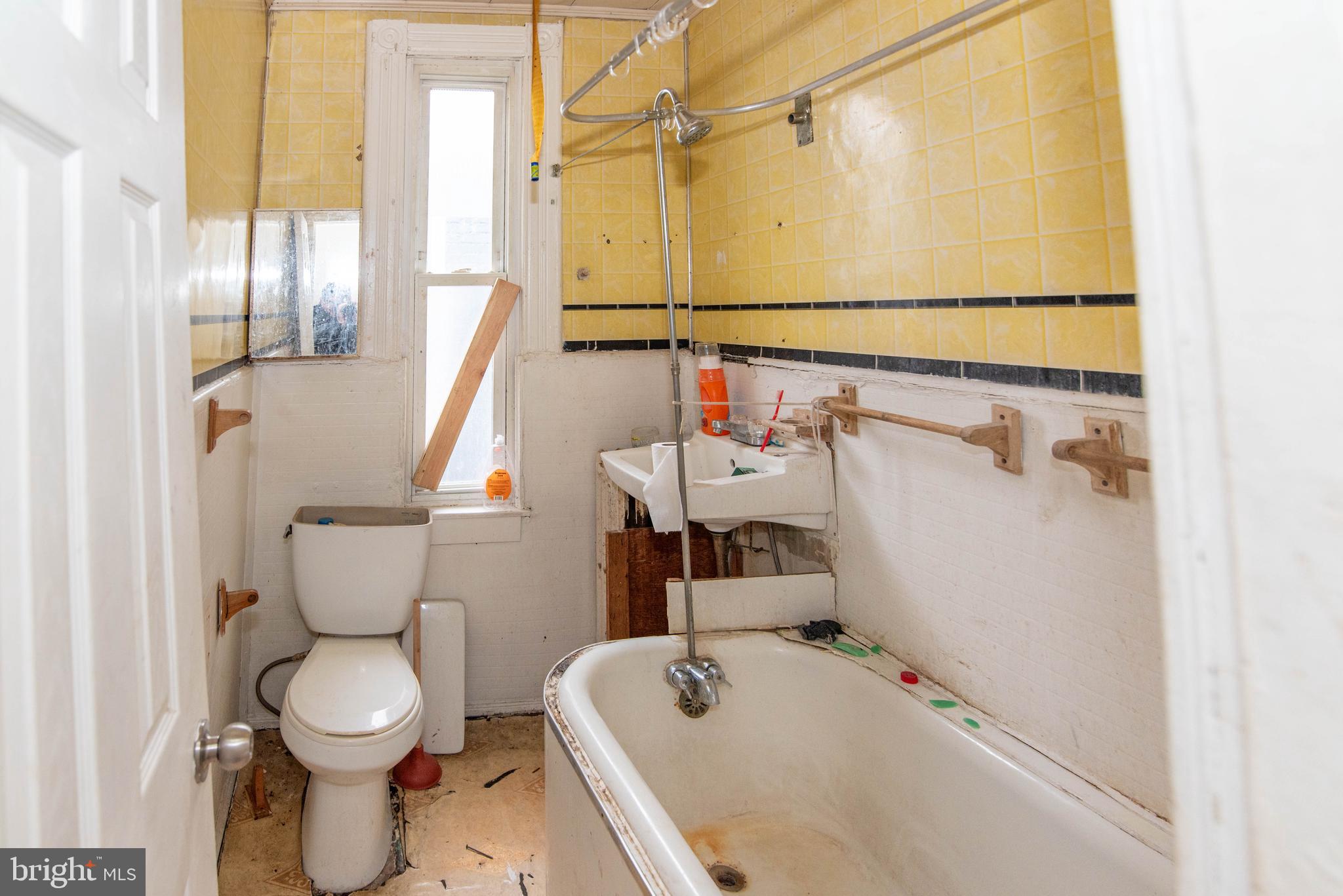 MIDTOWN EDMONDSON - Residential