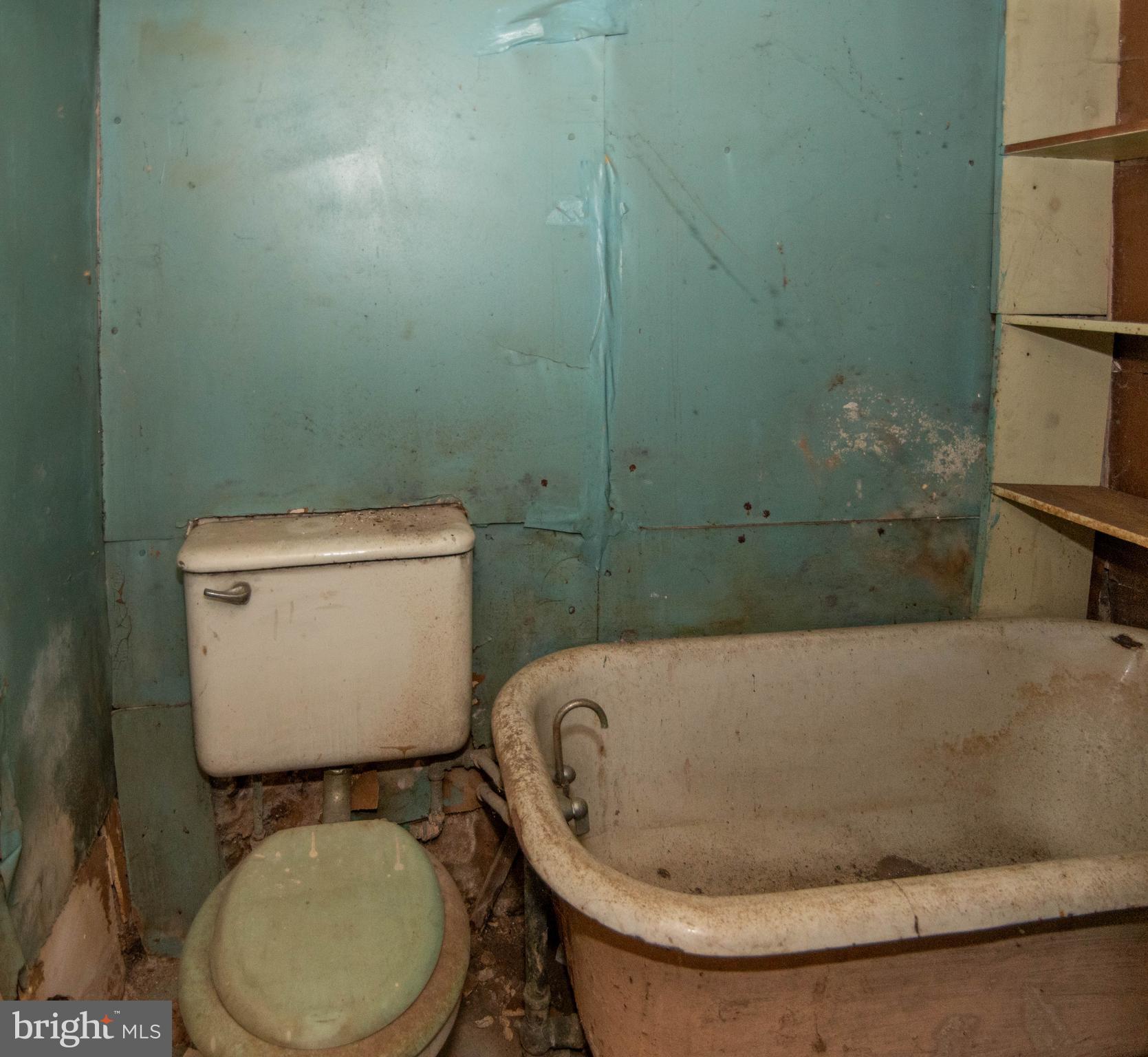 MIDTOWN EDMONDSON - Residential