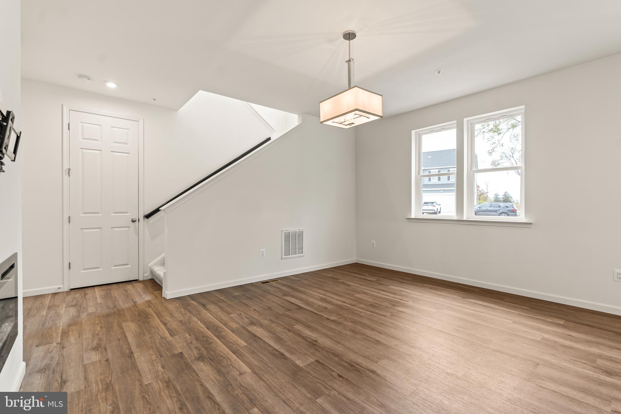 HAGERS CROSSING - Residential