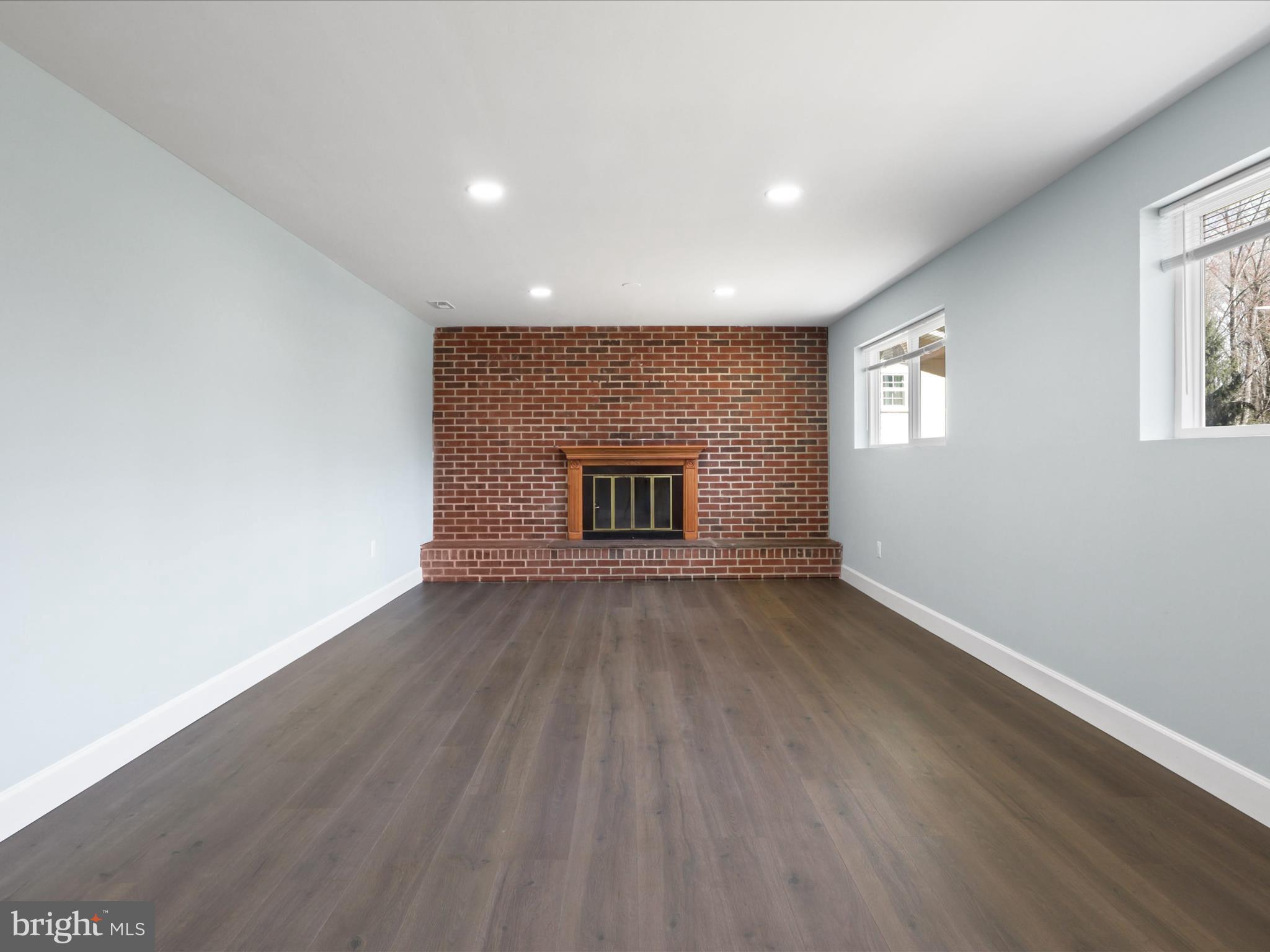 WESTVIEW HILLS - Residential