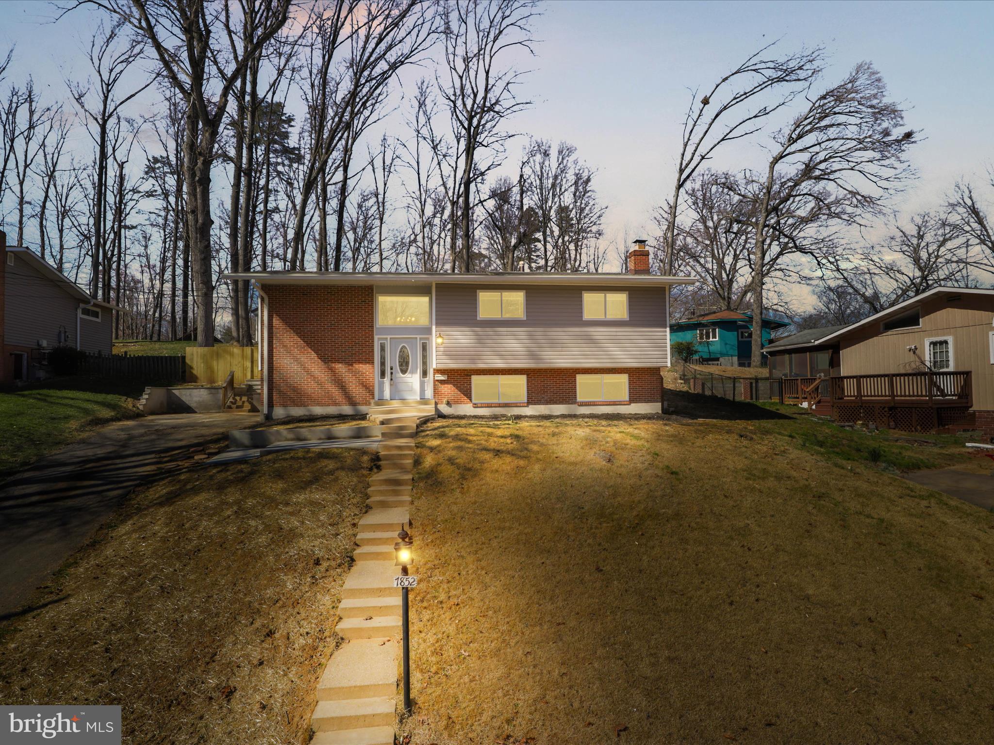 WESTVIEW HILLS - Residential