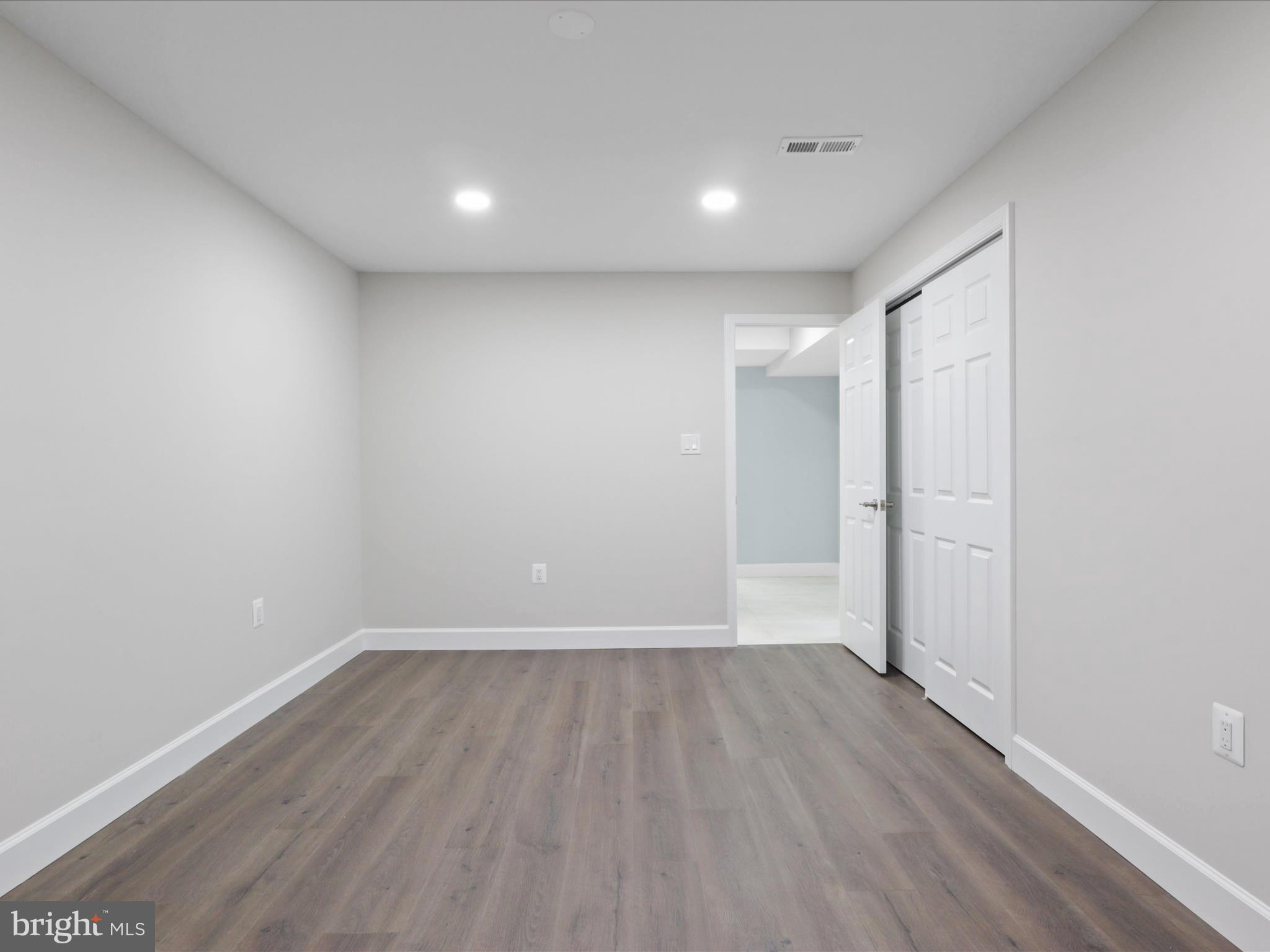 WESTVIEW HILLS - Residential