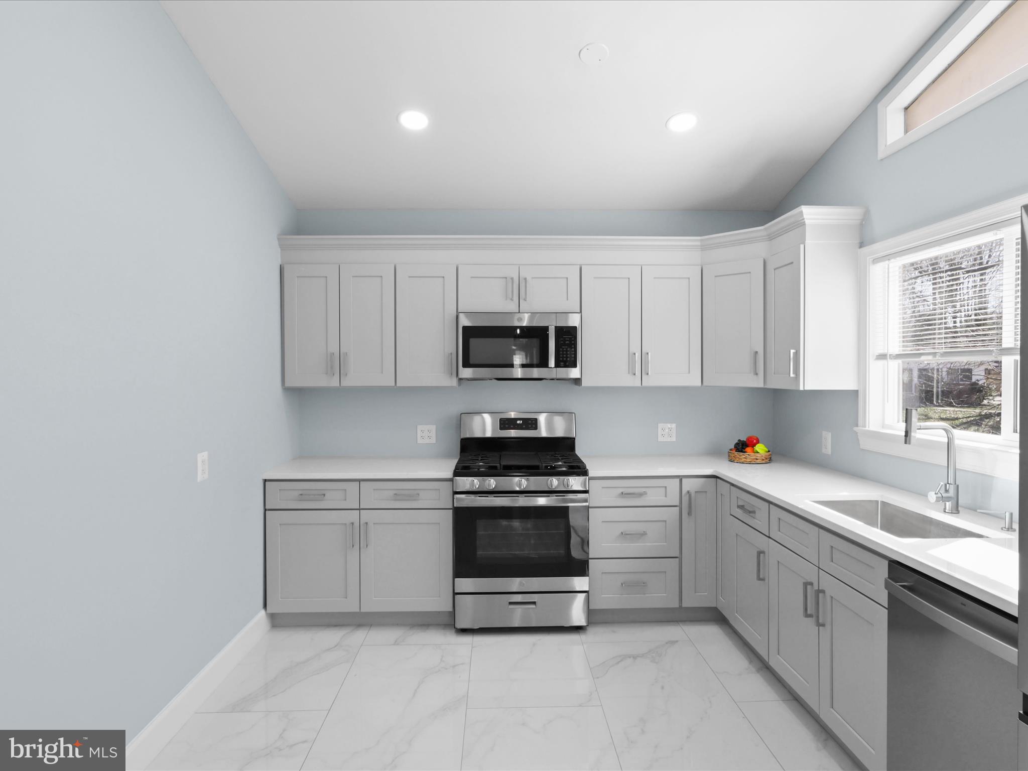 WESTVIEW HILLS - Residential