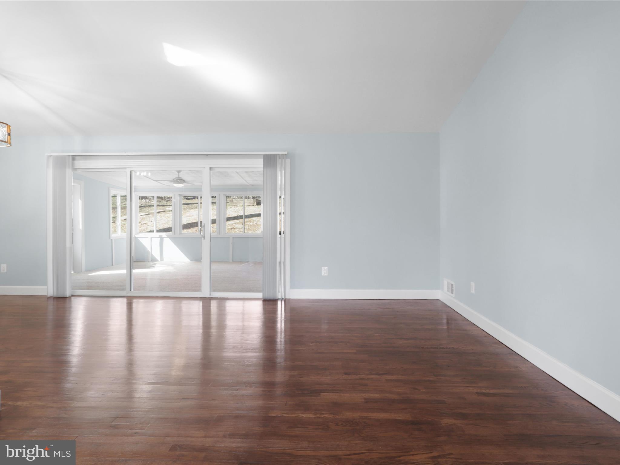 WESTVIEW HILLS - Residential