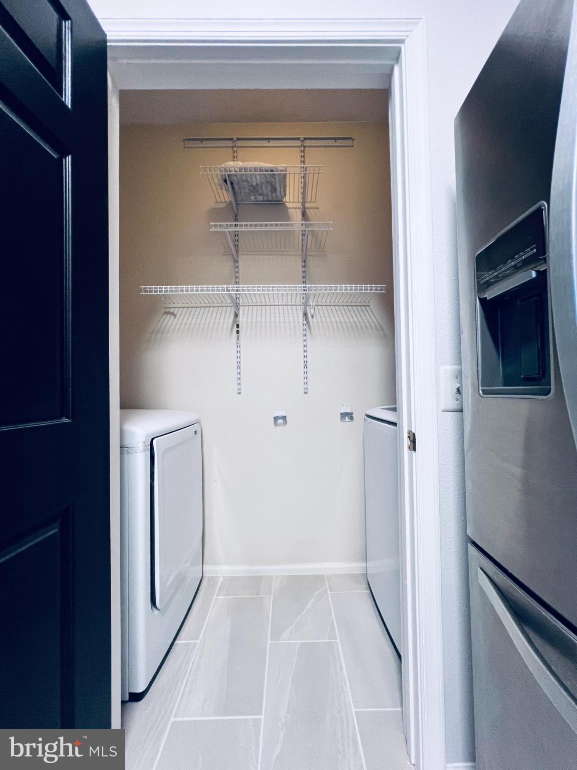 GATES OF MCLEAN - Residential