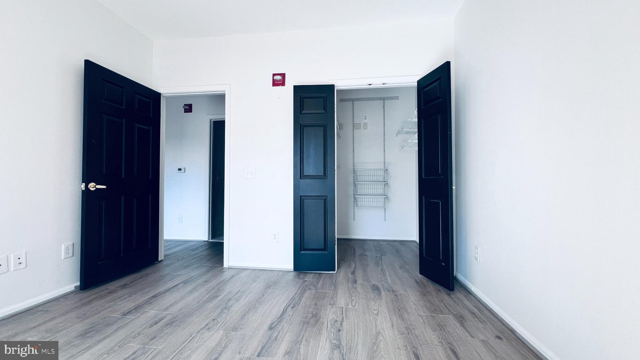 GATES OF MCLEAN - Residential