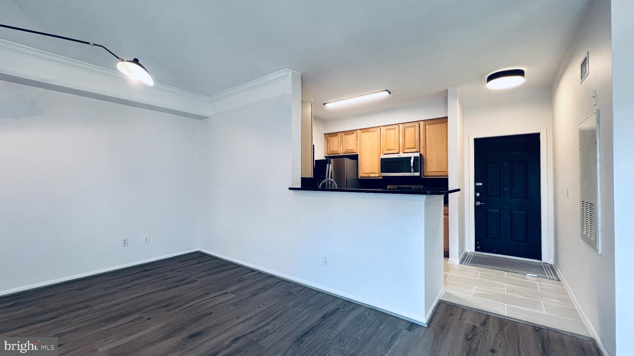 GATES OF MCLEAN - Residential