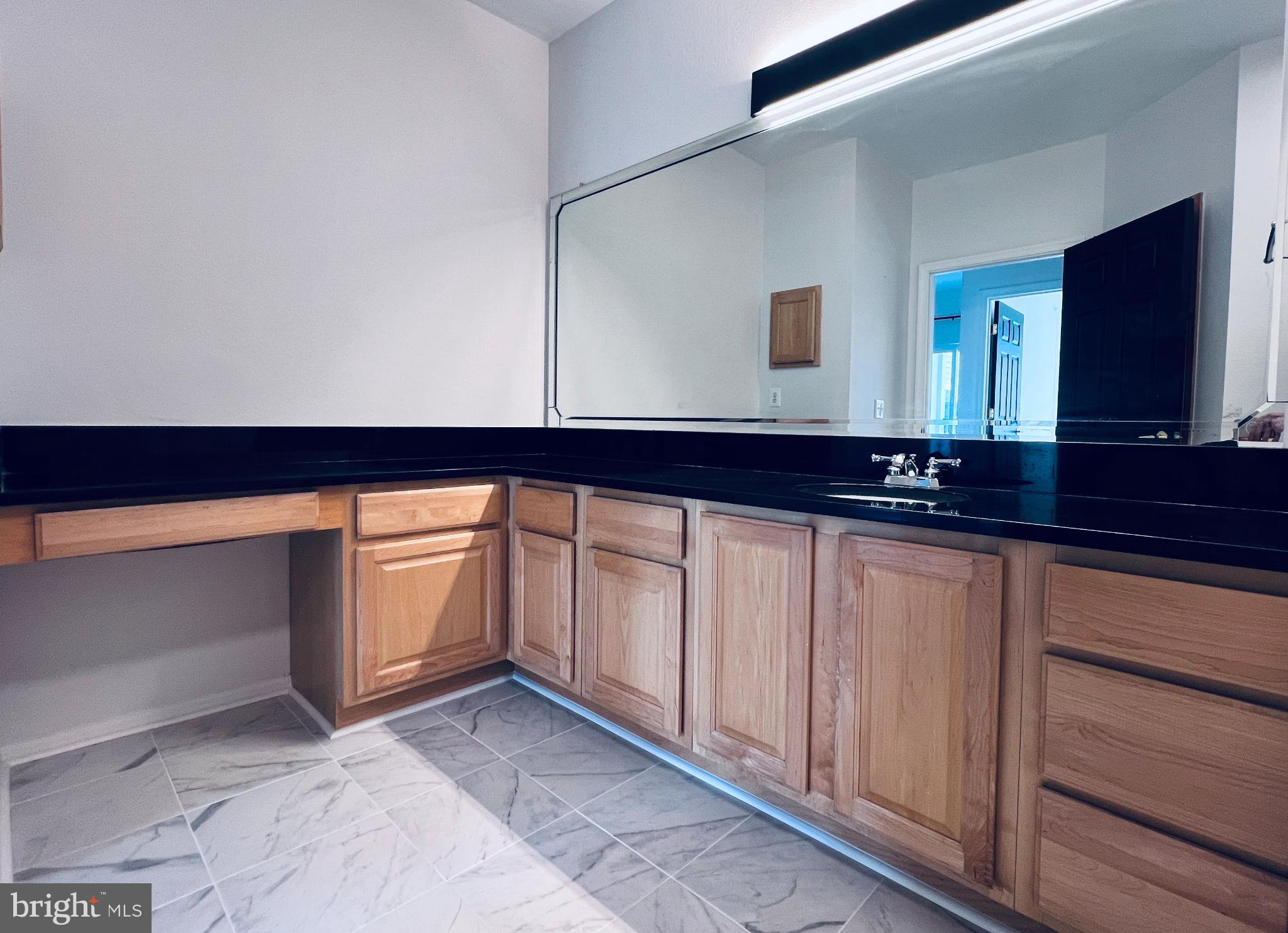 GATES OF MCLEAN - Residential