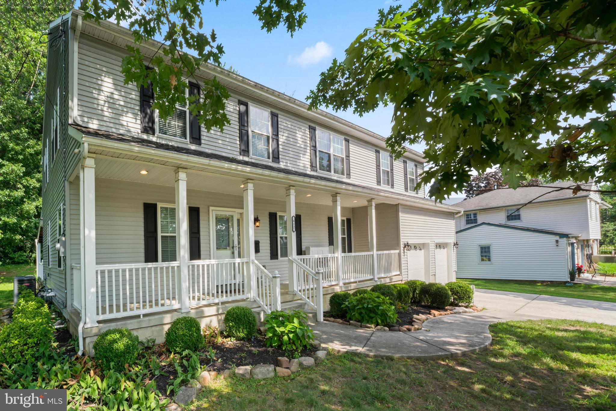 412 IVYSTONE LANE