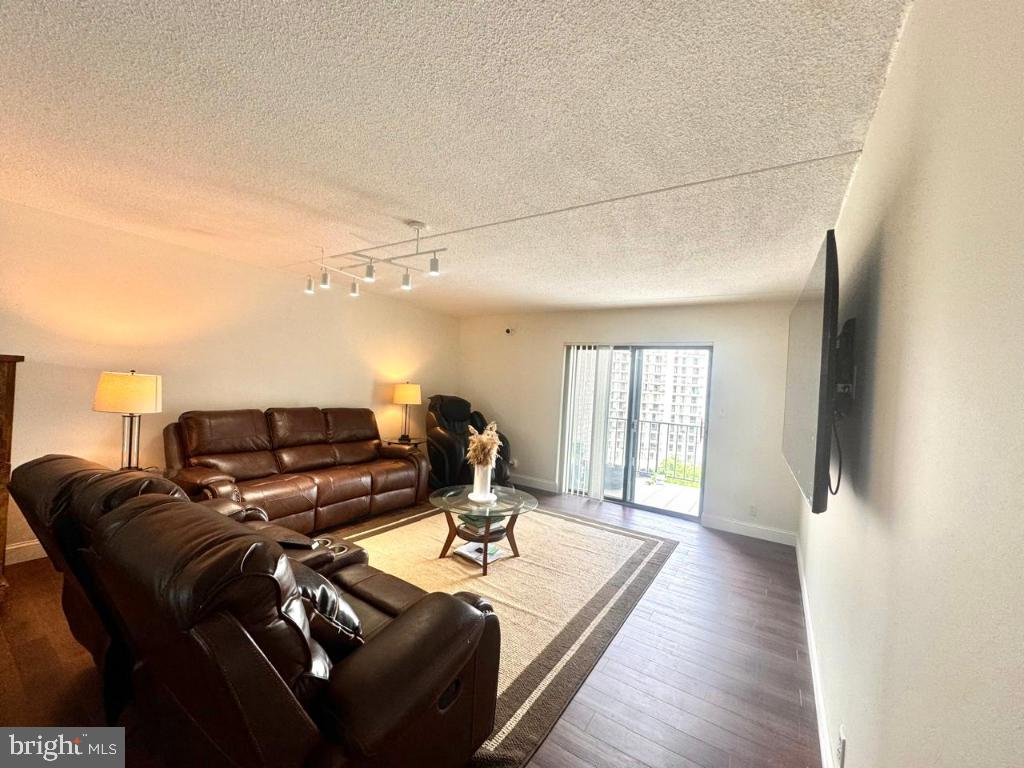 20822 VALLEY FORGE CIRCLE 822