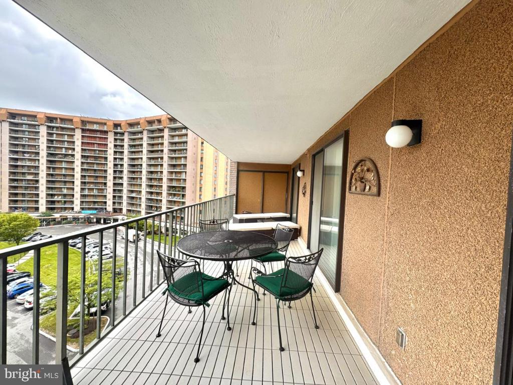 20822 VALLEY FORGE CIRCLE 822