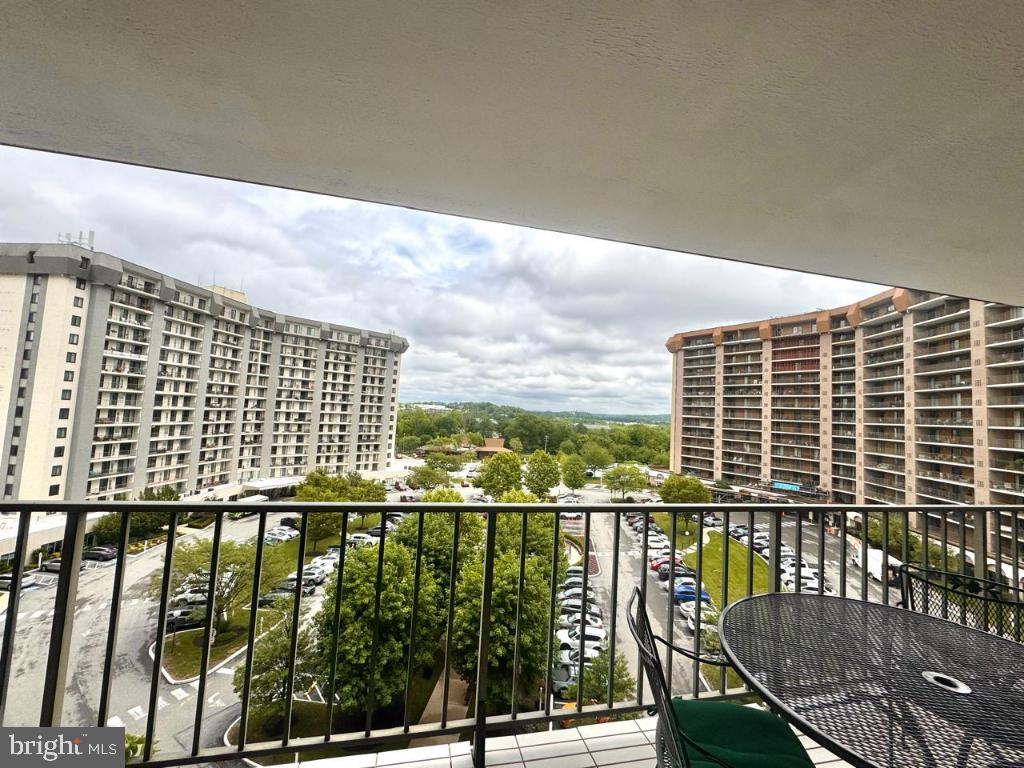 20822 VALLEY FORGE CIRCLE 822
