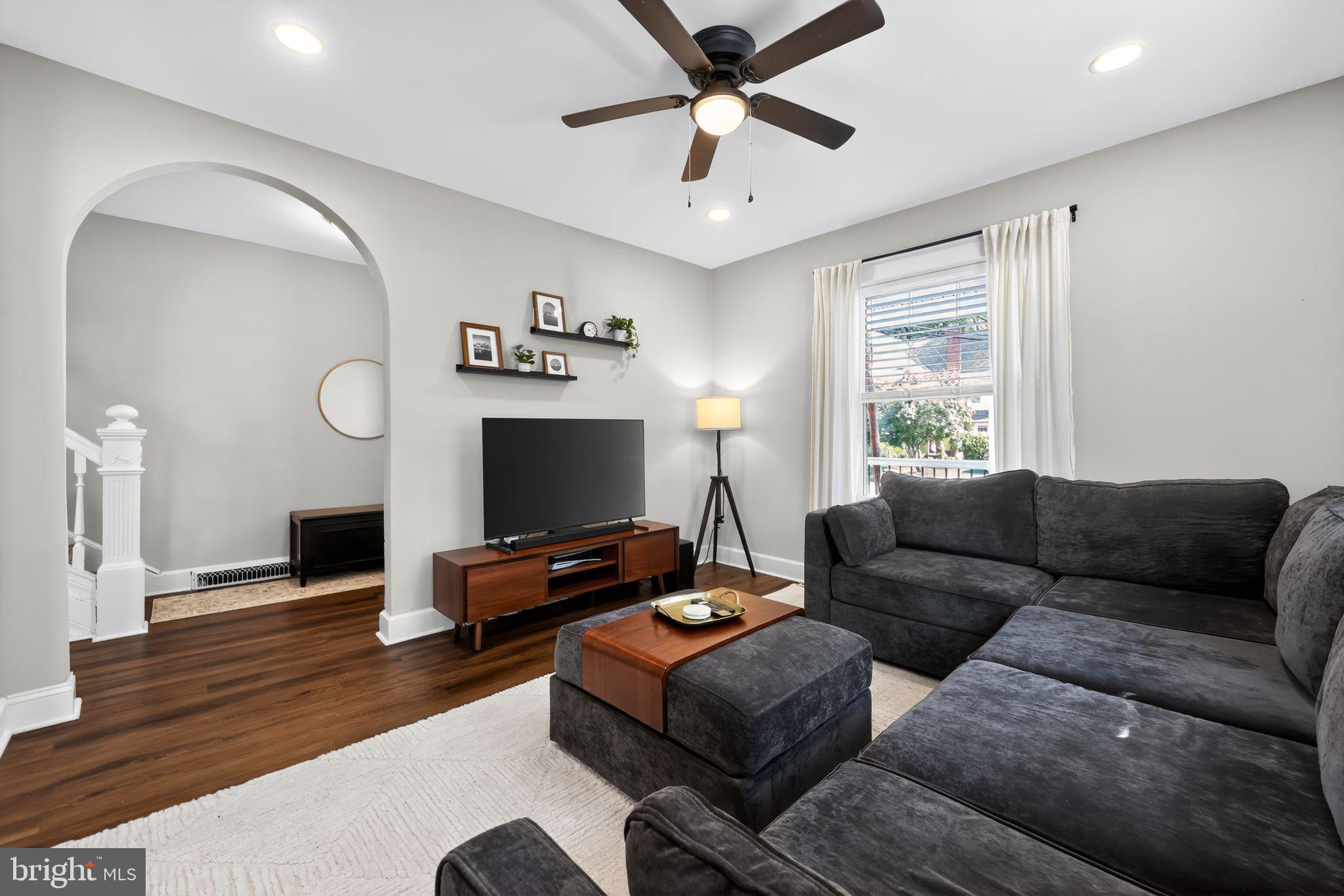 424 SLOAN AVENUE