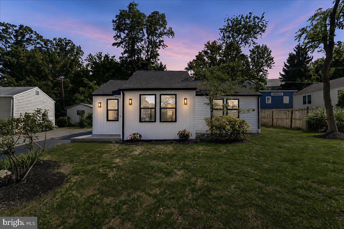 160 HILLVIEW ROAD