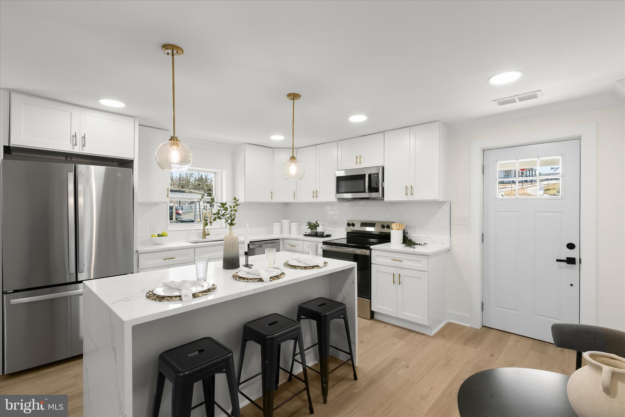 DEANWOOD PARK - Residential