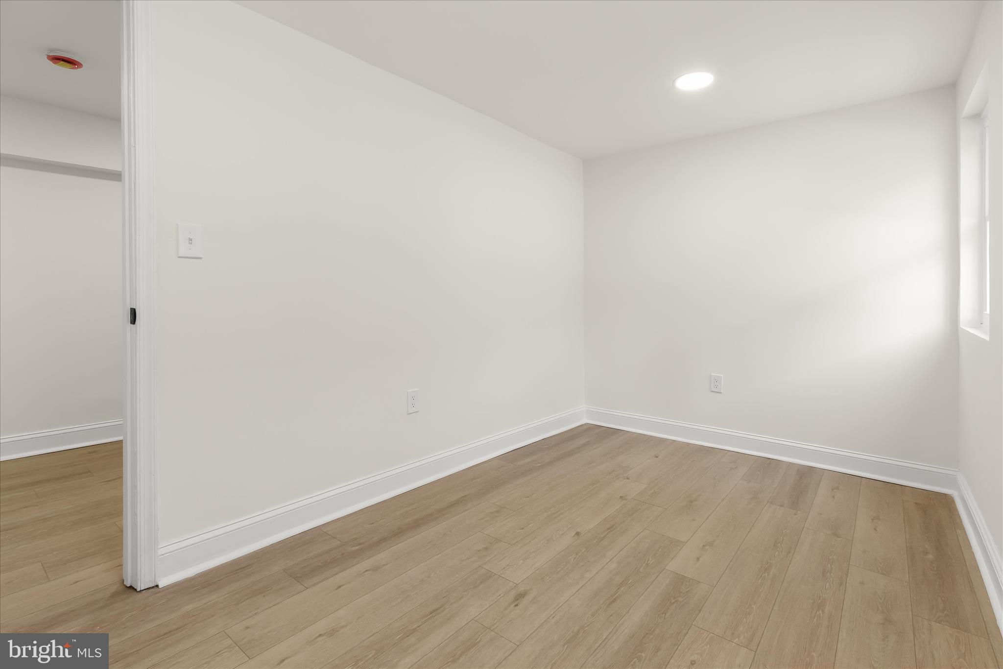 DEANWOOD PARK - Residential