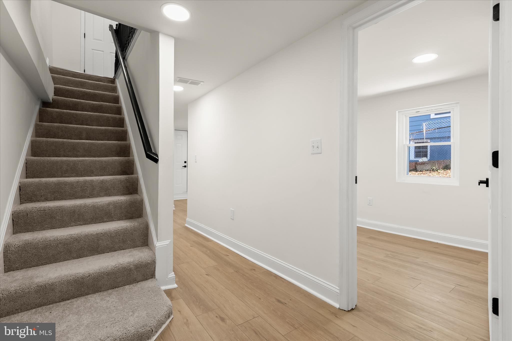 DEANWOOD PARK - Residential