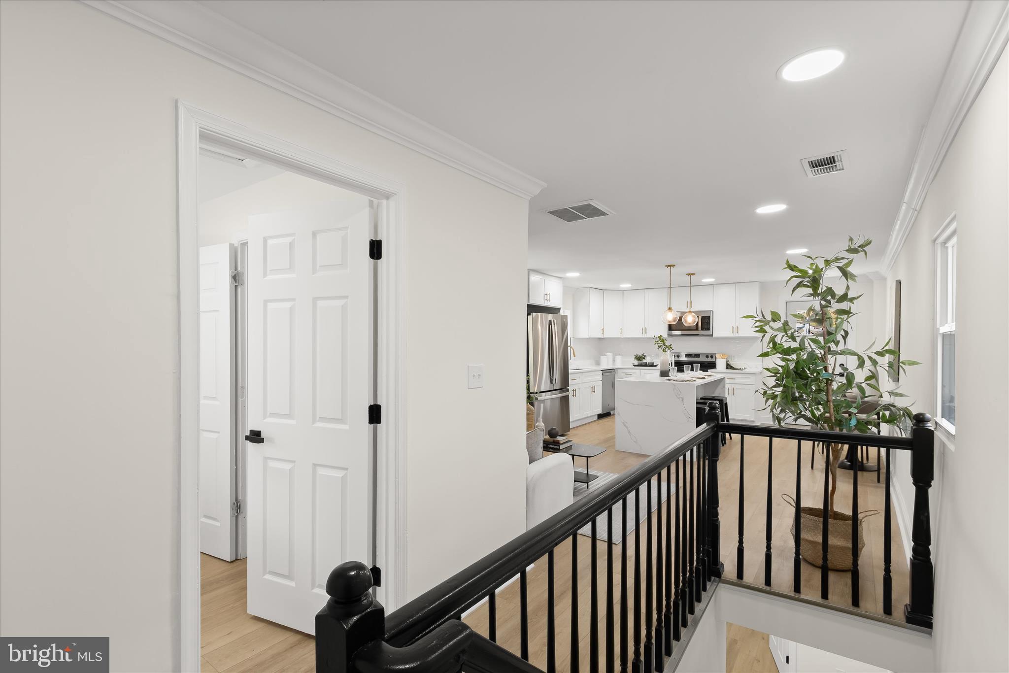 DEANWOOD PARK - Residential