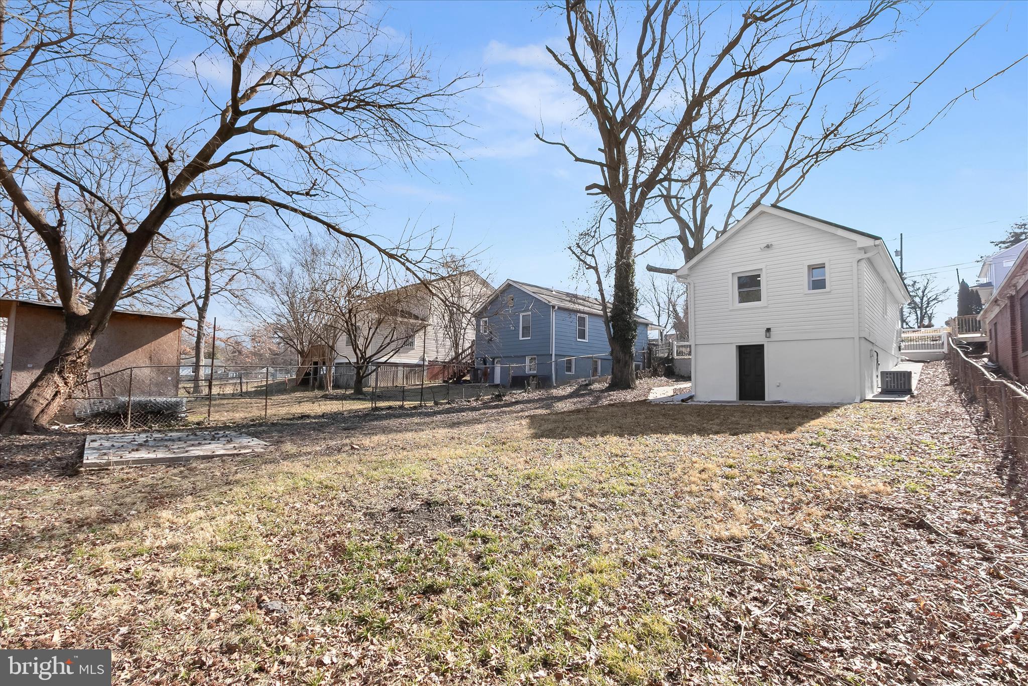 DEANWOOD PARK - Residential