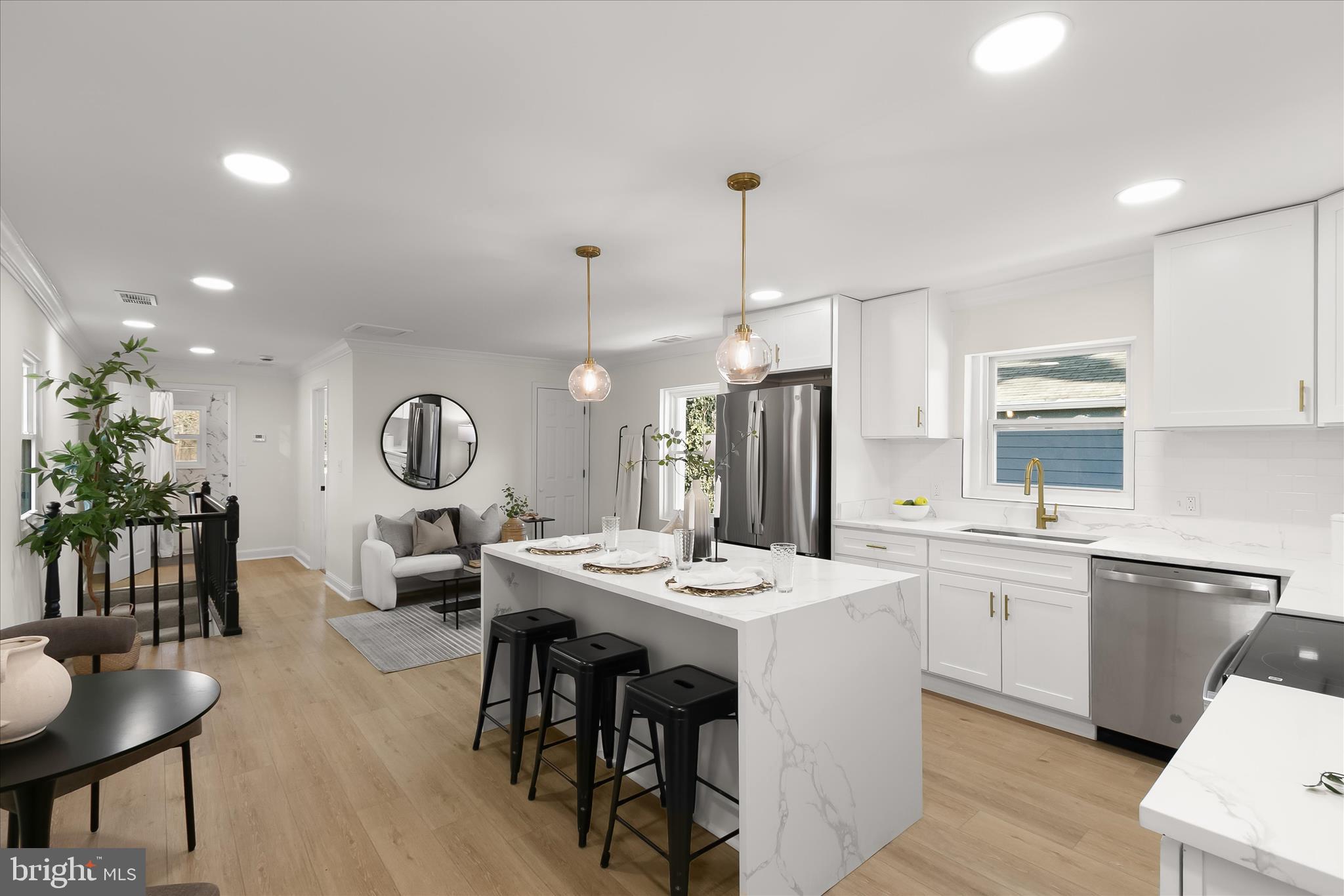 DEANWOOD PARK - Residential