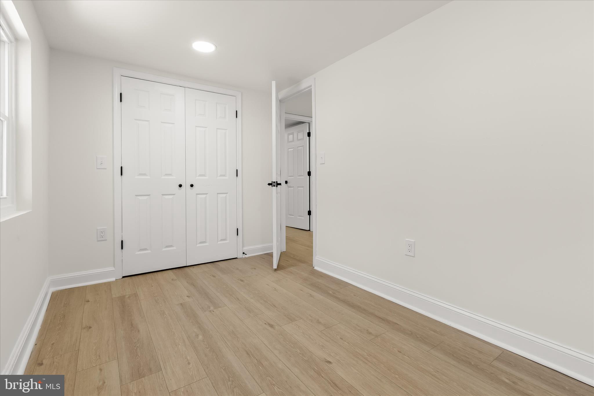 DEANWOOD PARK - Residential